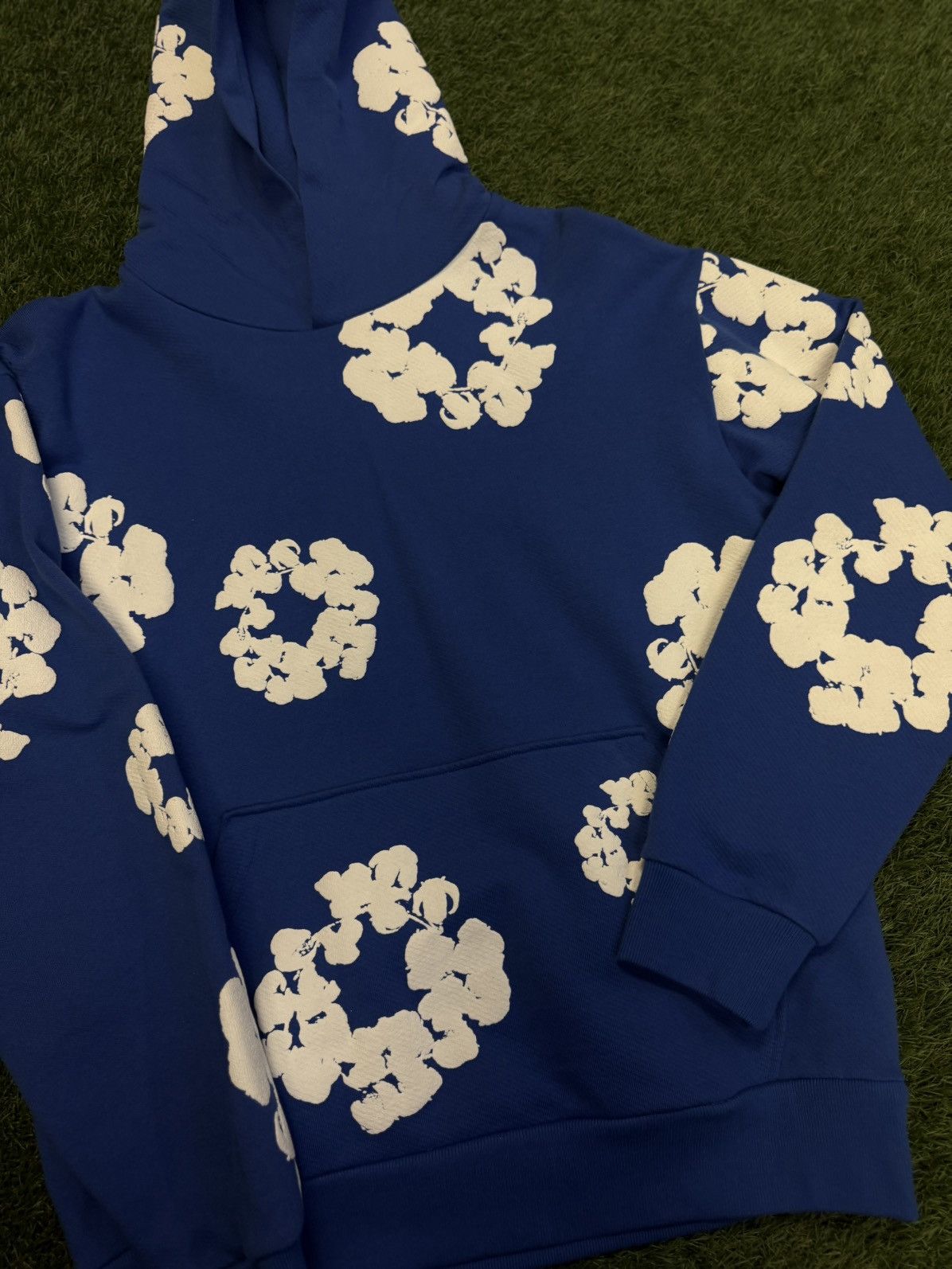 DENIM TEARS Denim Tears Cotton Wreath Hoodie Size Small (NEW) Size US S / EU 44-46 / 1 - 5 Thumbnail