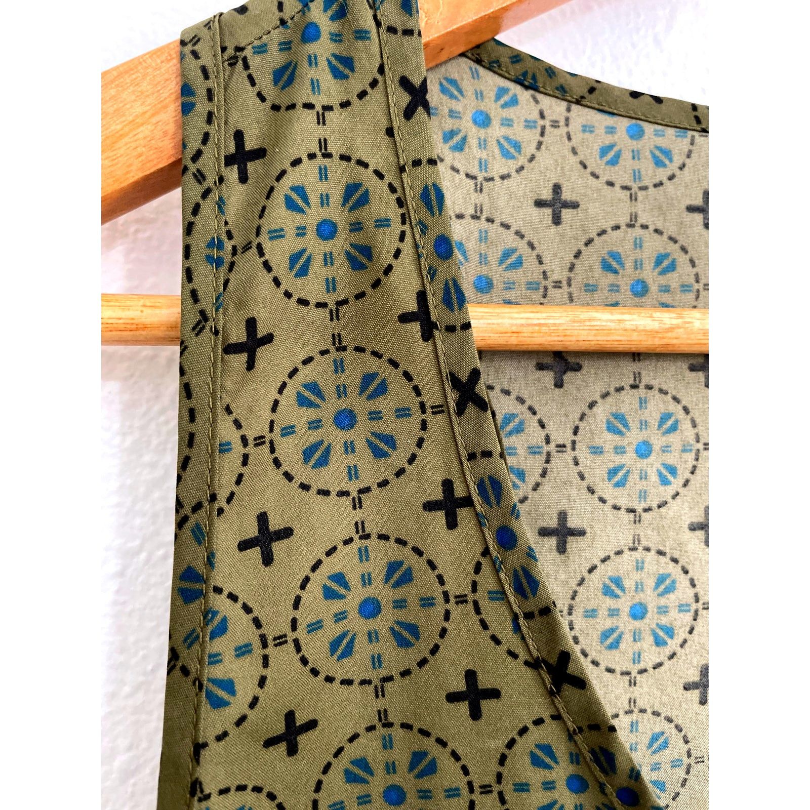 Gap Gap Women's Sleeveless Olive Green Blue Floral Racerback Size L / US 10 / IT 46 - 10 Thumbnail