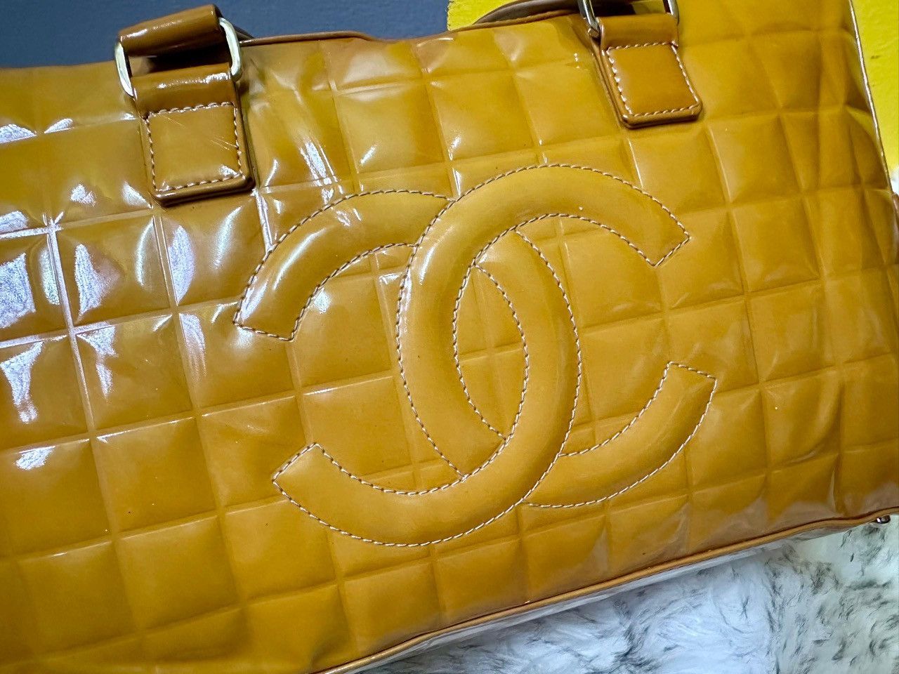Chanel Authentic Chanel Coco Mark Chocolate Bar Patent Bowler Size ONE SIZE - 11 Thumbnail