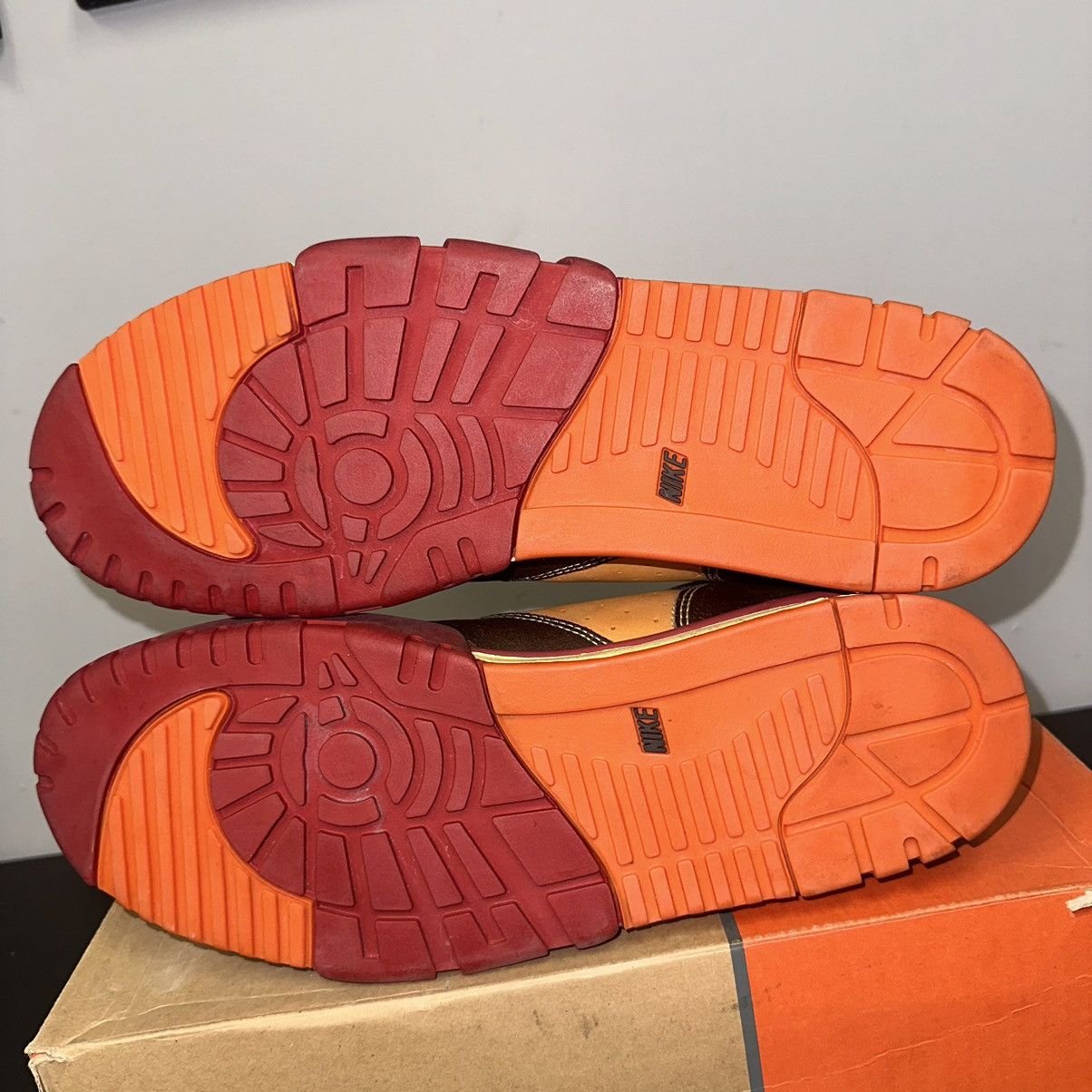 Nike Nike Air Trainer 1 SB Huf-Gold Digger 2005 Size 13 Size US 13 / EU 46 - 5 Thumbnail