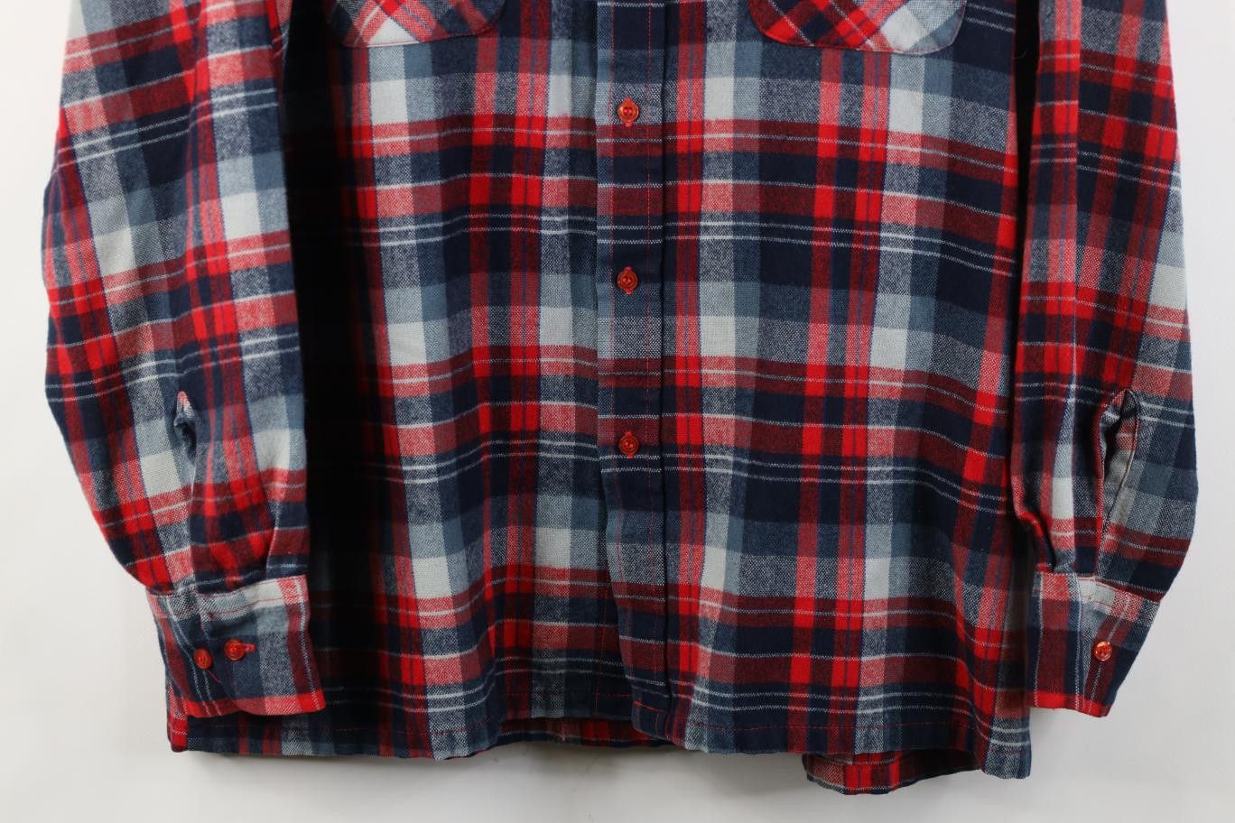 Vintage Vintage 70s Streetwear Double Pocket Board Button Shirt Size US L / EU 52-54 / 3 - 3 Thumbnail