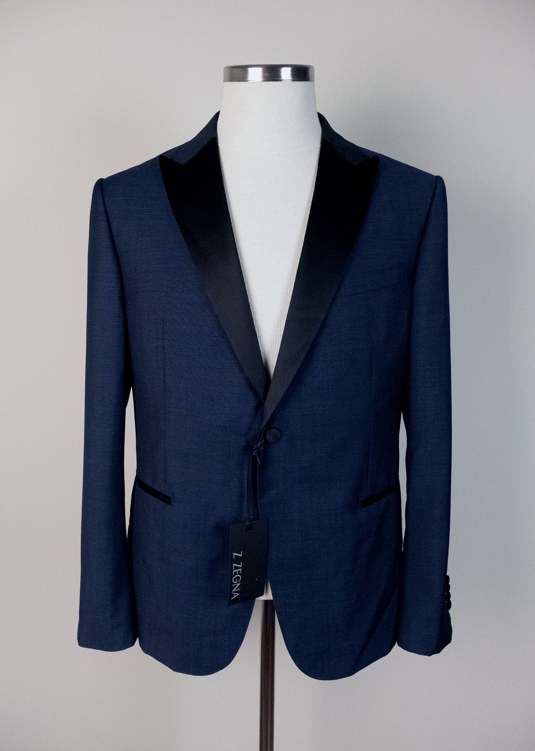Z Zegna Z ZEGNA navy blue wool tuxedo jacket Size 44 US / 54 IT Size 44R - 1 Thumbnail