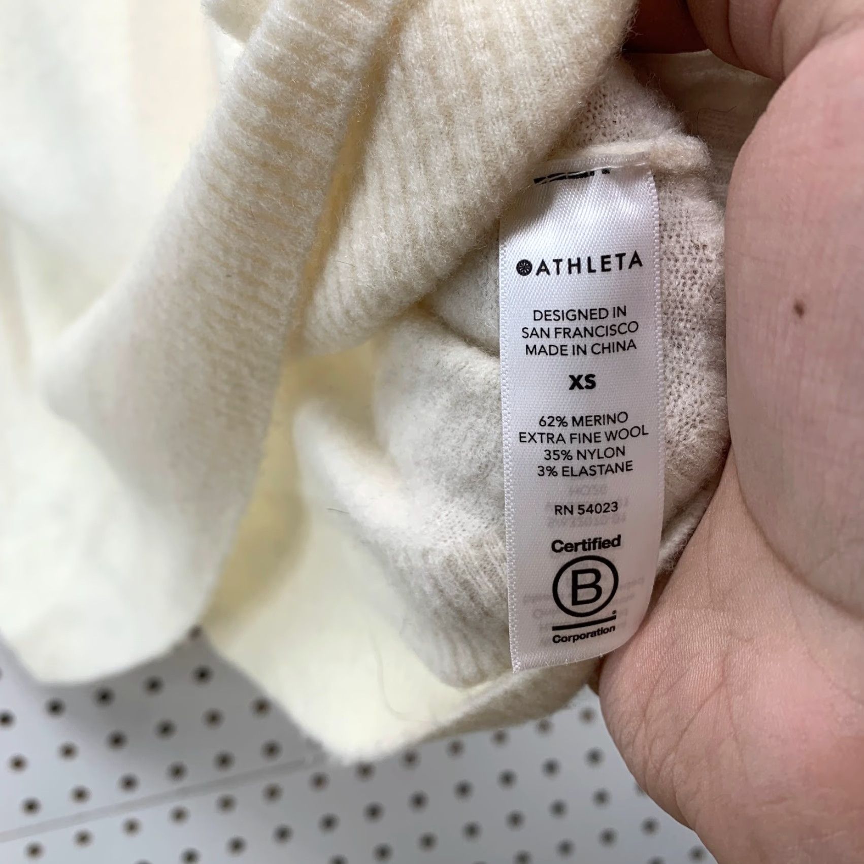 Athleta Athleta Wool Sweater Womens XS Cream Lightweight Long Sleeve Crew Neck Pullover Casual Winter Fall Spring Womens XS Cream Lightweight Wool Sweater Size XS / US 0-2 / IT 36-38 - 3 Thumbnail