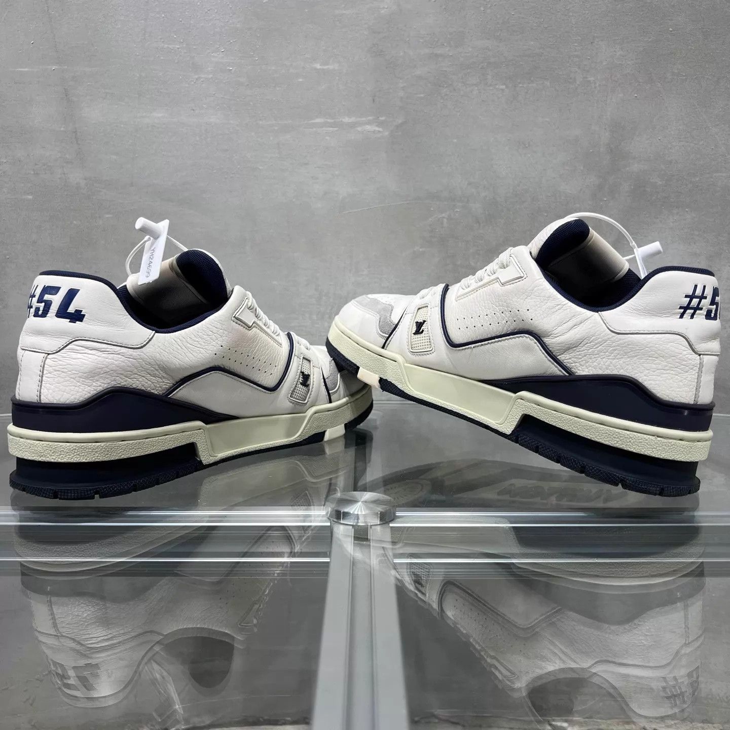 Louis Vuitton LV Trainer white blue UK9.5/43.5 Size US 10.5 / EU 43-44 - 5 Thumbnail