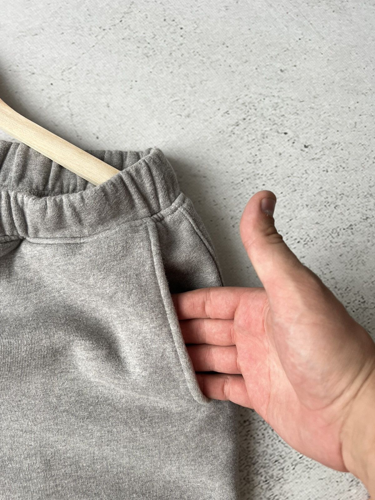 Fear of God 🔥 Fear of God Sweatpants – Classic Grey / Size M Rare🔥 Size US 32 / EU 48 - 10 Thumbnail