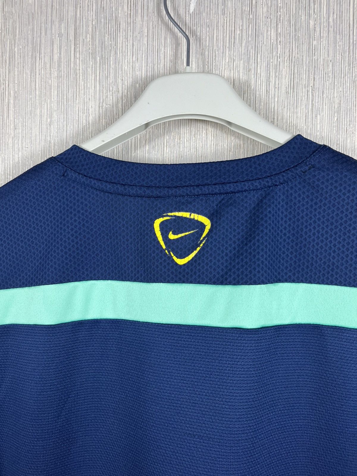 Nike Vintage Nike Barcelona y2k soccer jersey t-shirt navy tee Size US L / EU 52-54 / 3 - 19 Thumbnail