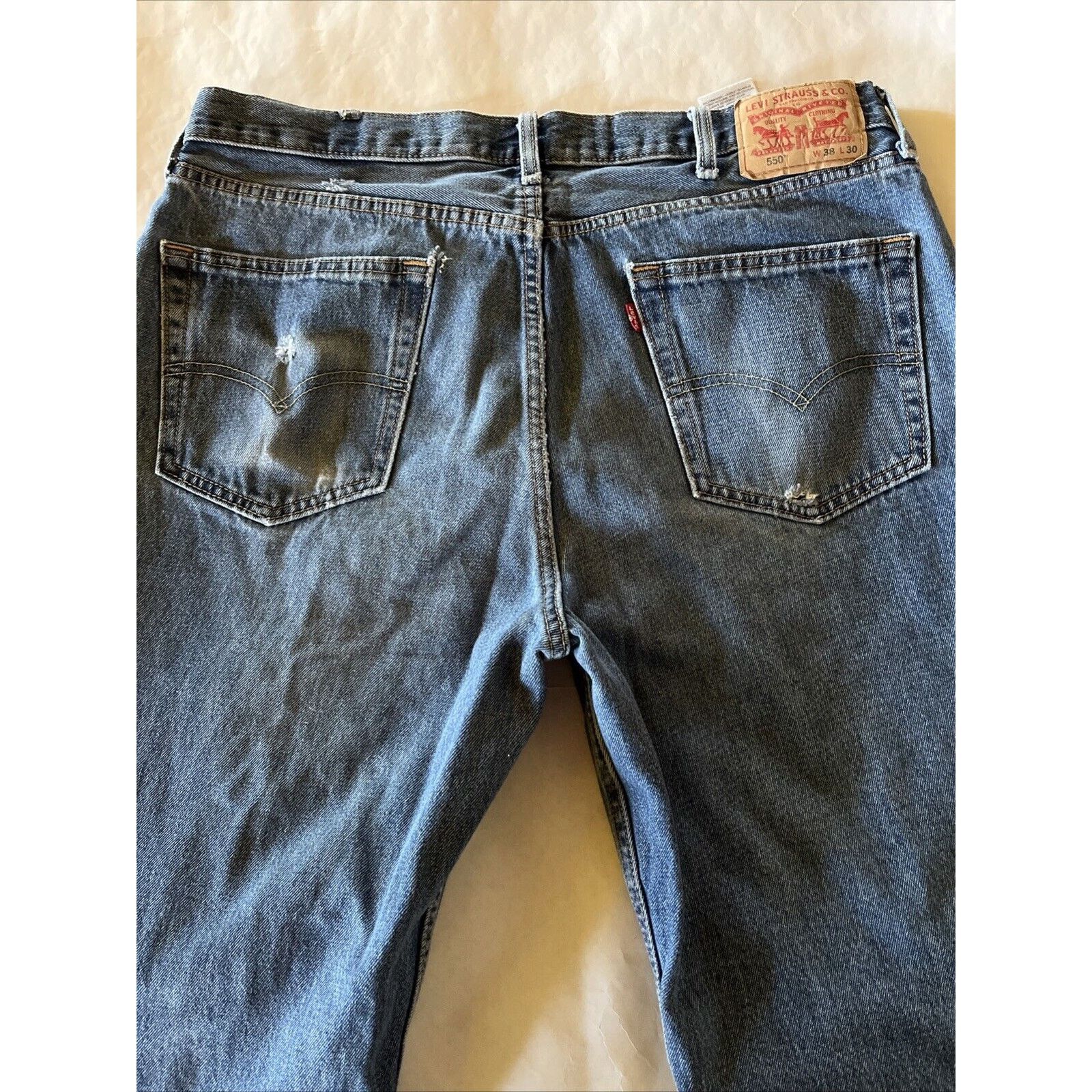 Levi's Levi’s 550 Mens 38x30 Relaxed Fit Med Wash Denim Jeans Blue Size US 38 / EU 54 - 16 Thumbnail