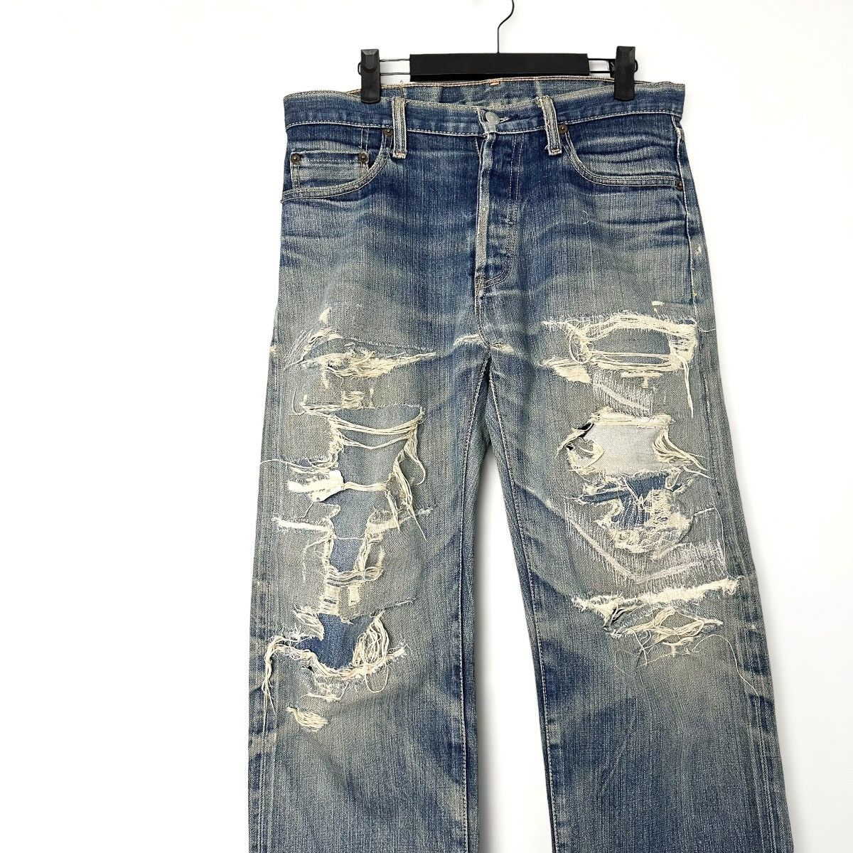 Levi's 501 BIG E THRASHED & Repaired Denim Size US 33 - 3 Thumbnail