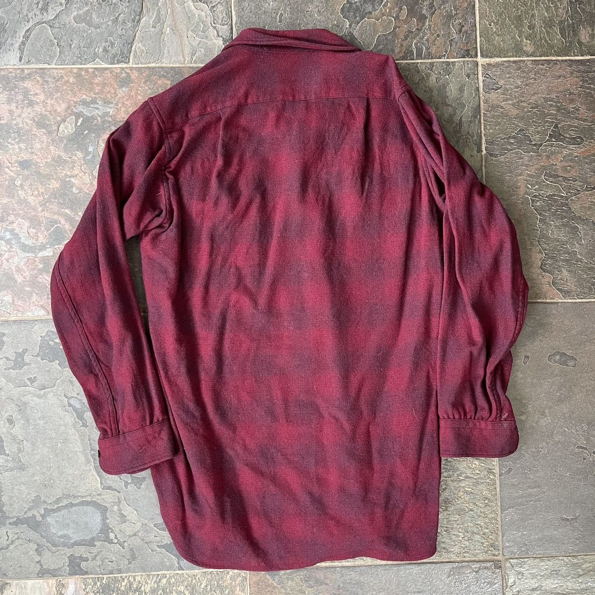 Pendleton × Vintage Vintage Pendleton Wool Plaid Pocket Long Sleeve Shirt Size US L / EU 52-54 / 3 - 3 Thumbnail