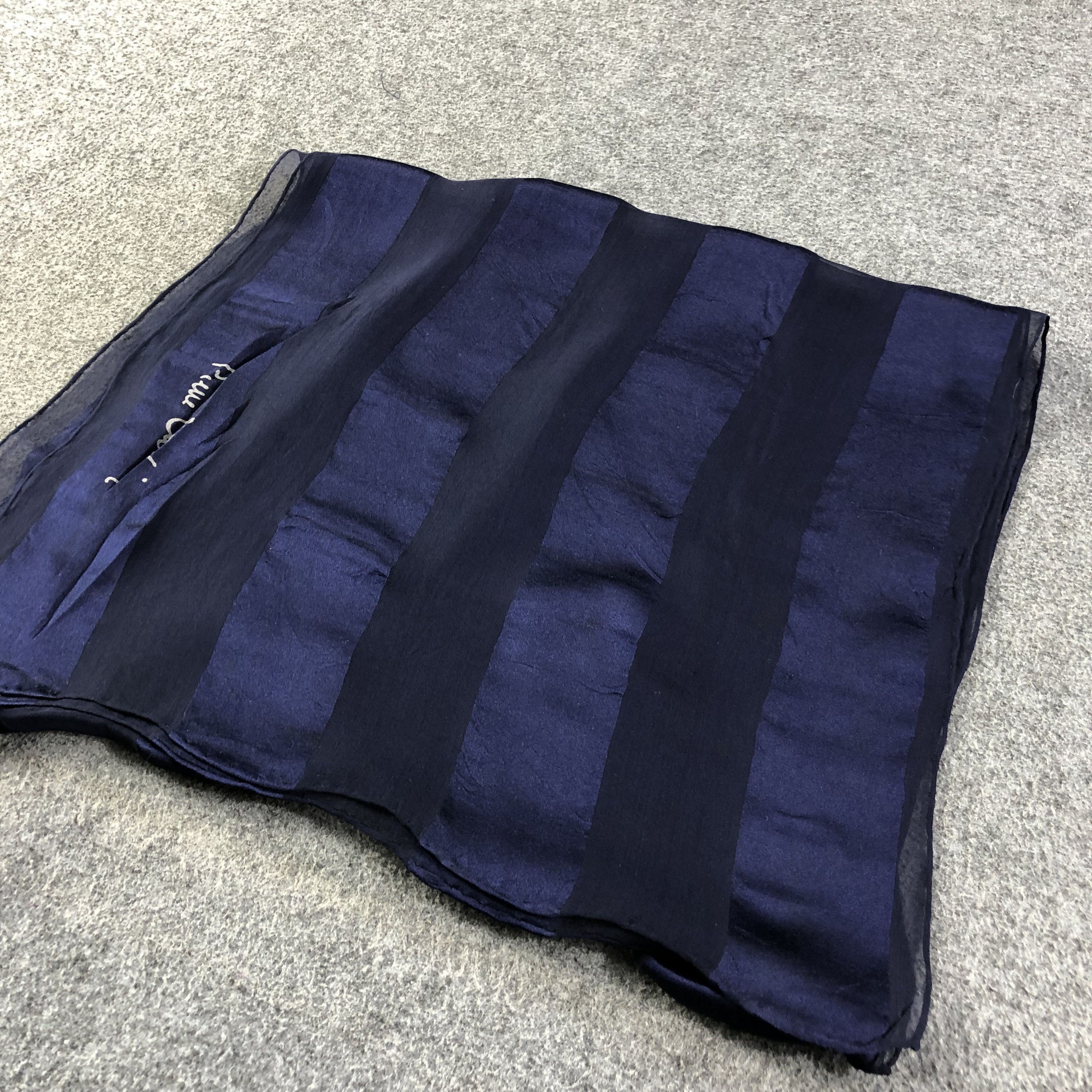 Pierre Cardin Vintage Pierre Cardin Silk Stole Silk Scarf M573 Size ONE SIZE - 2 Thumbnail