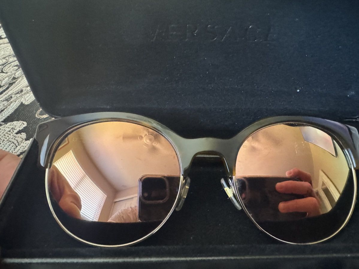 Versace Pre-Owner Versace Sunglasses Size ONE SIZE - 1 Thumbnail
