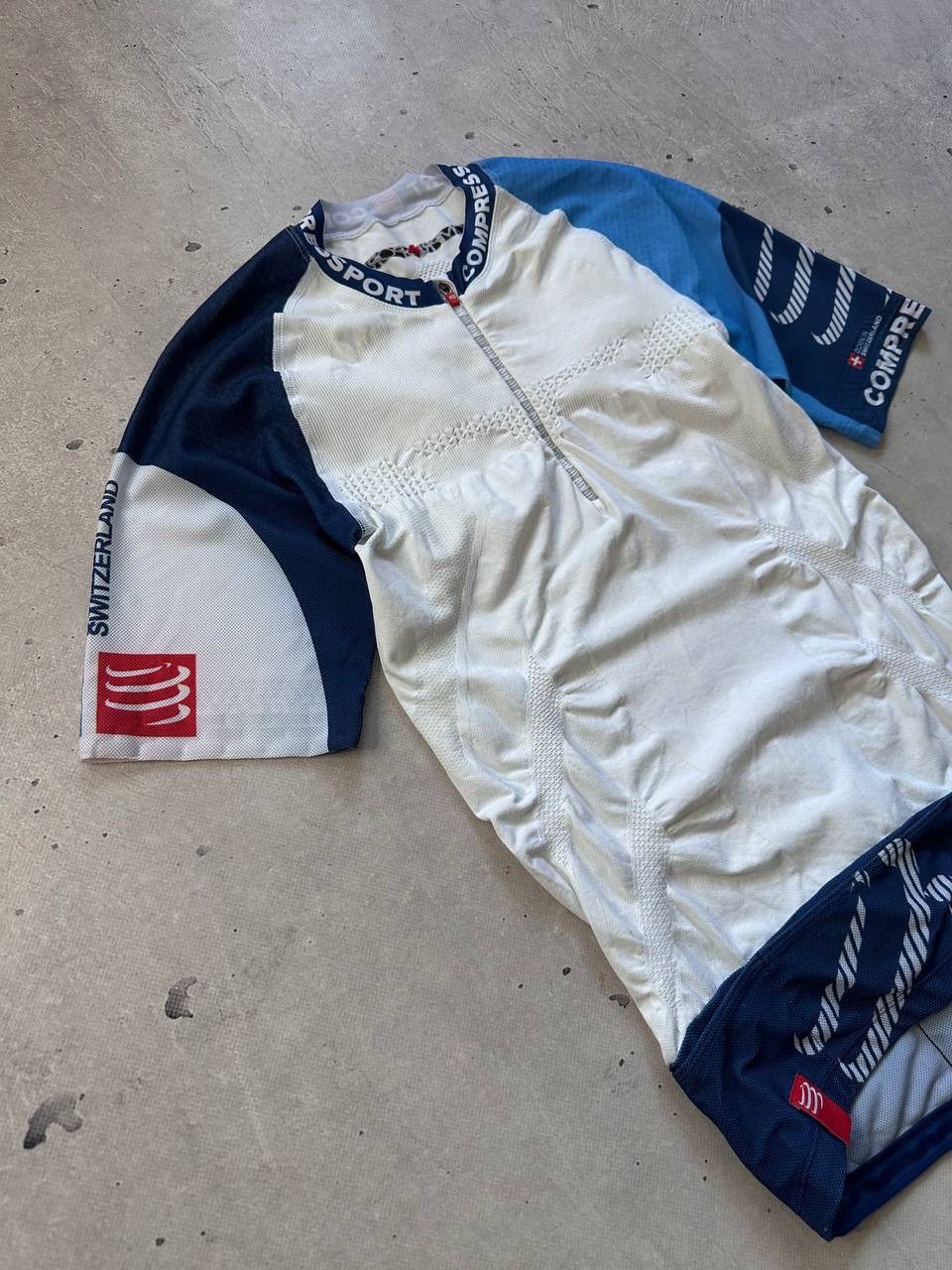 Other Compressport Athletic Thermo Jersey Run Cycling Marathon Size US XL / EU 56 / 4 - 2 Thumbnail