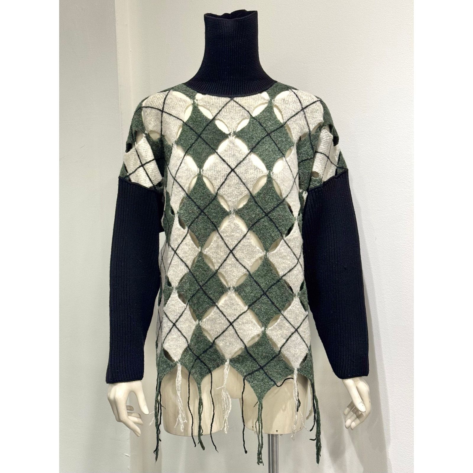Jean Paul Gaultier A/W1993 Jean Paul Gaultier cutout argyle sweater Size M / US 6-8 / IT 42-44 - 2 Thumbnail