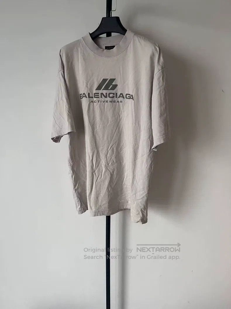 Balenciaga Balenciaga Logo Letter Print Round Neck Short Sleeve Size US S / EU 44-46 / 1 - 1 Thumbnail