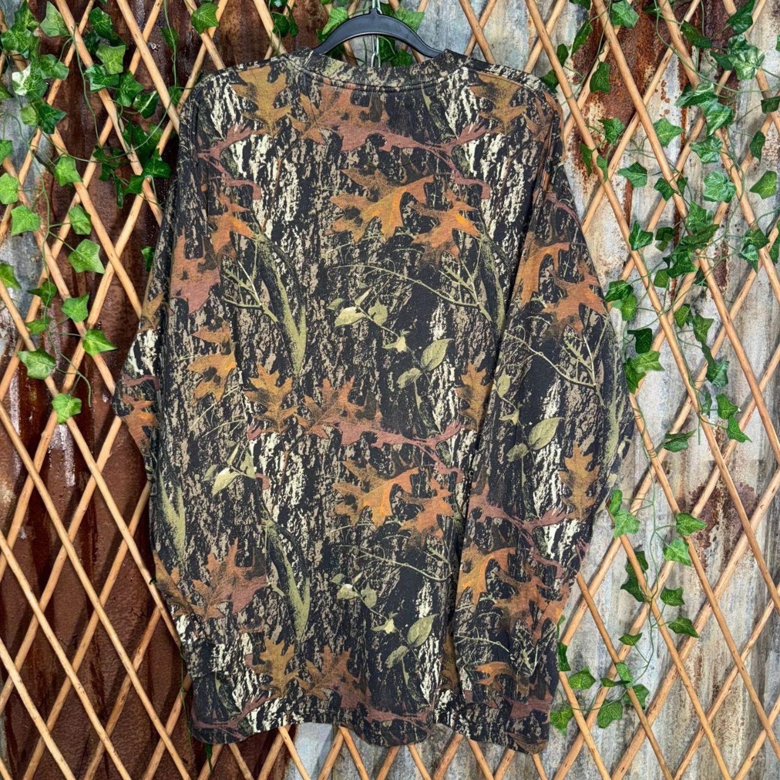 Realtree Vintage y2k real tree aop hunting 2000s long sleeve t-shirt Size US XXL / EU 58 / 5 - 2 Thumbnail