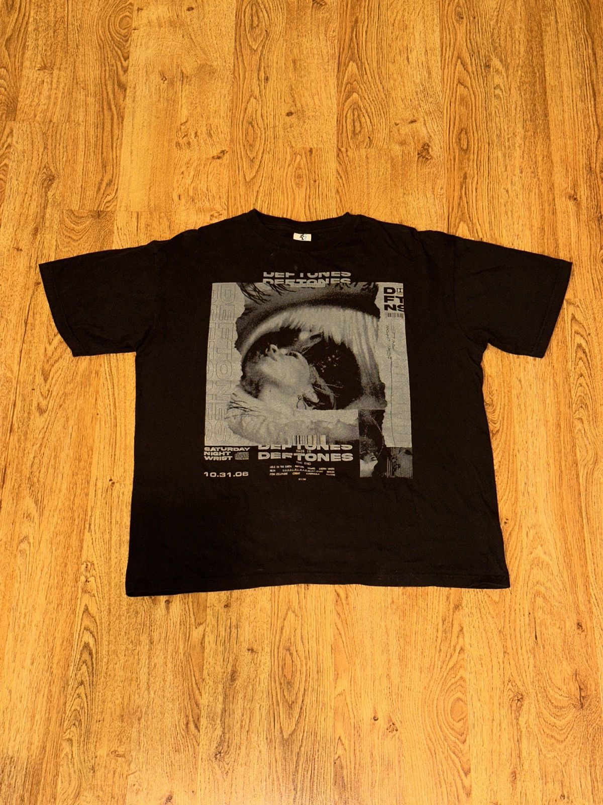 Band Tees Y2K 2006 DEFTONES This Is The End Graphic Tee LARGE Size US L / EU 52-54 / 3 - 1 Thumbnail