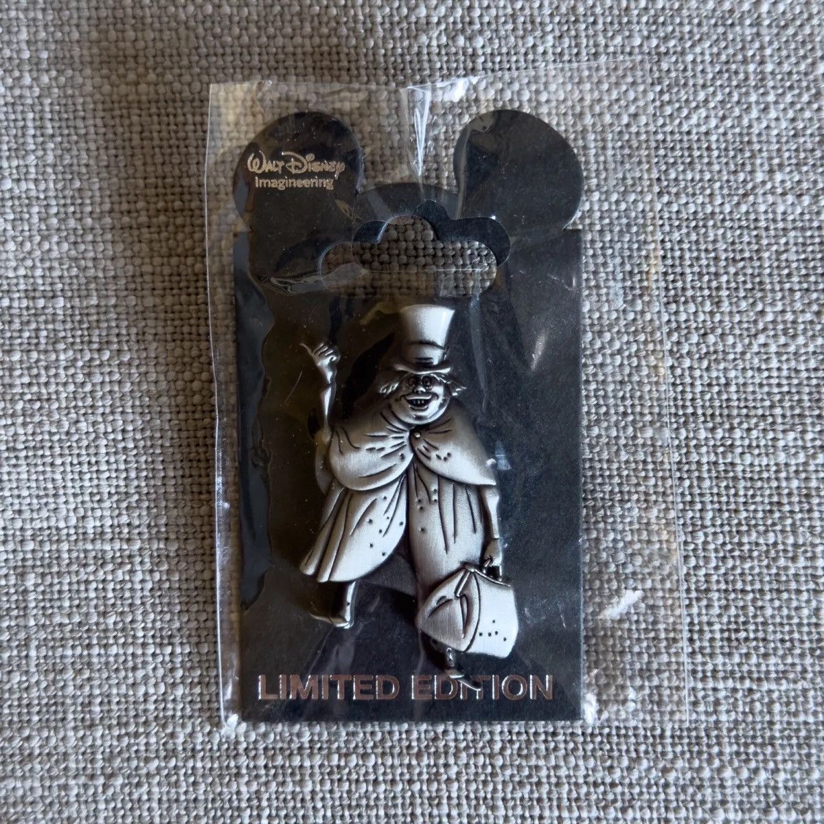 Disney Haunted Mansion Hitchhiking Ghosts Metal Series Phineas Size ONE SIZE - 3 Thumbnail