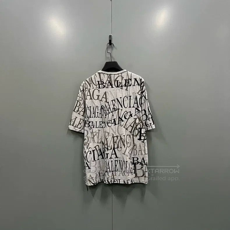 Balenciaga Balenciaga Gray Fully Printed Logo Short Sleeve Size US S / EU 44-46 / 1 - 2 Thumbnail