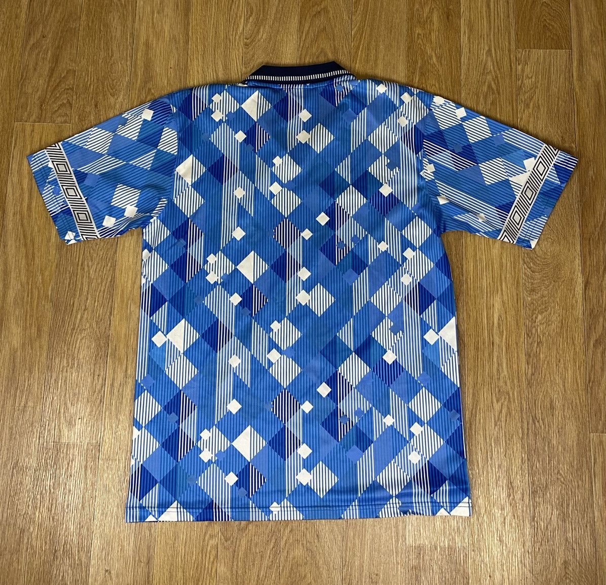 Umbro Umbro England Vintage Retro Repro Jersey 1990-1992 Style Size US L / EU 52-54 / 3 - 6 Thumbnail