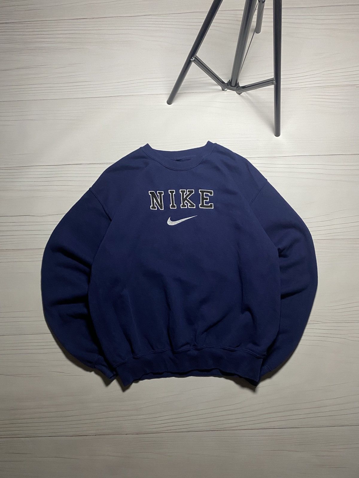 Nike Vintage Nike Big Logo oversize box fit y2k sweatshirt Size US S / EU 44-46 / 1 - 1 Thumbnail