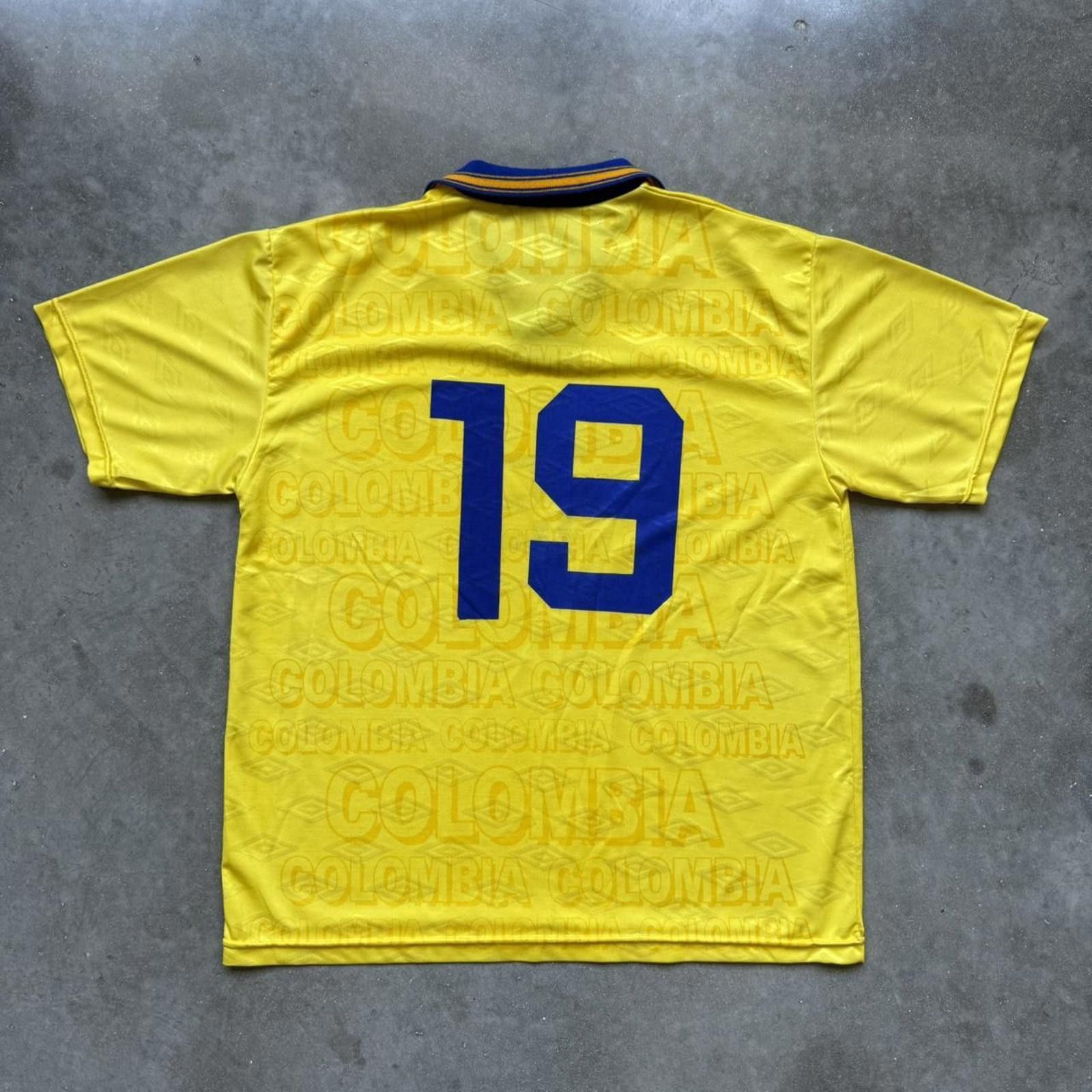 Umbro 90s Umbro Colombia National Home #19 Soccer Futbol Jersey Size US XL / EU 56 / 4 - 2 Thumbnail