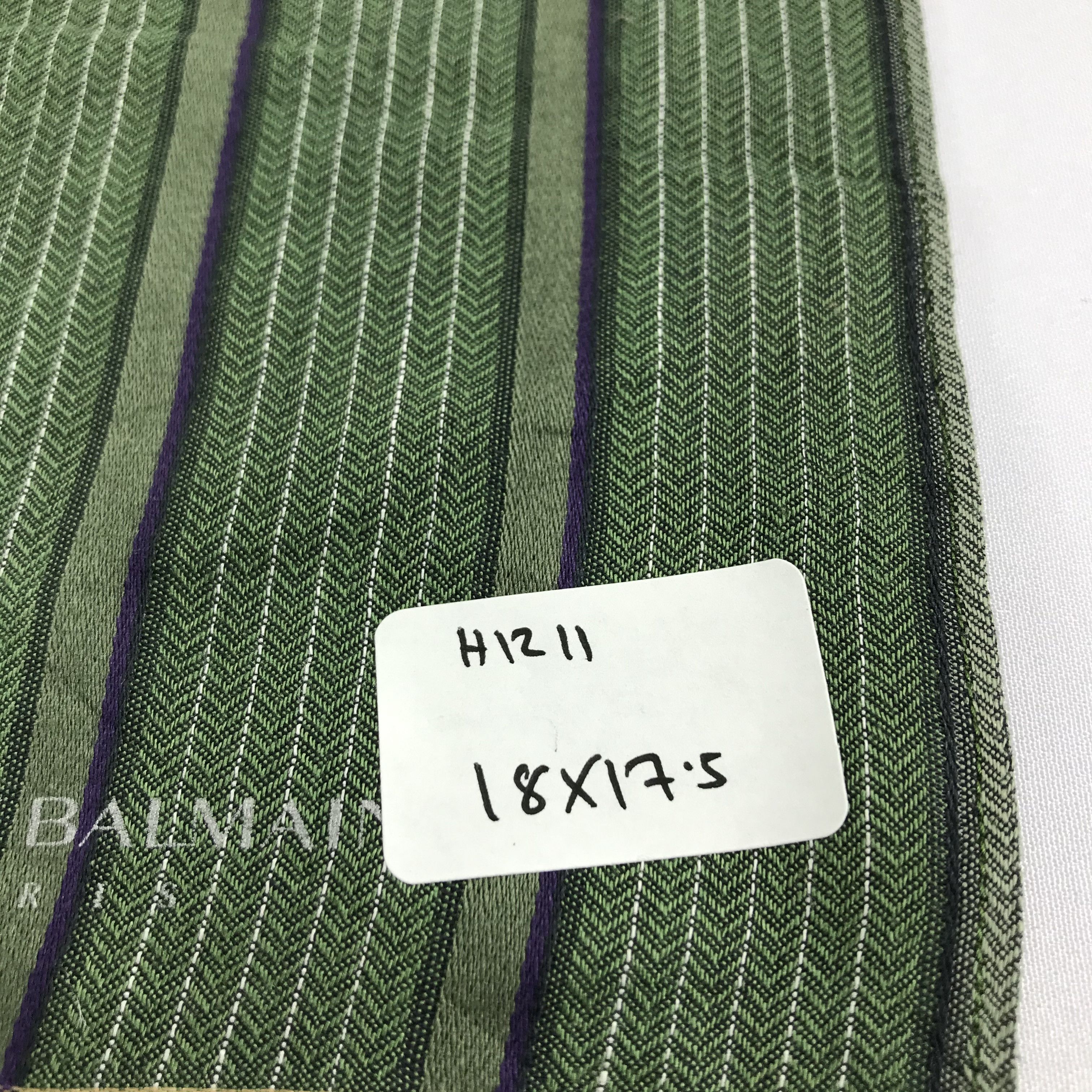 Pierre Balmain Pierre Balmain Handkerchief Neckerchief Bandana H1211 Size ONE SIZE - 4 Thumbnail