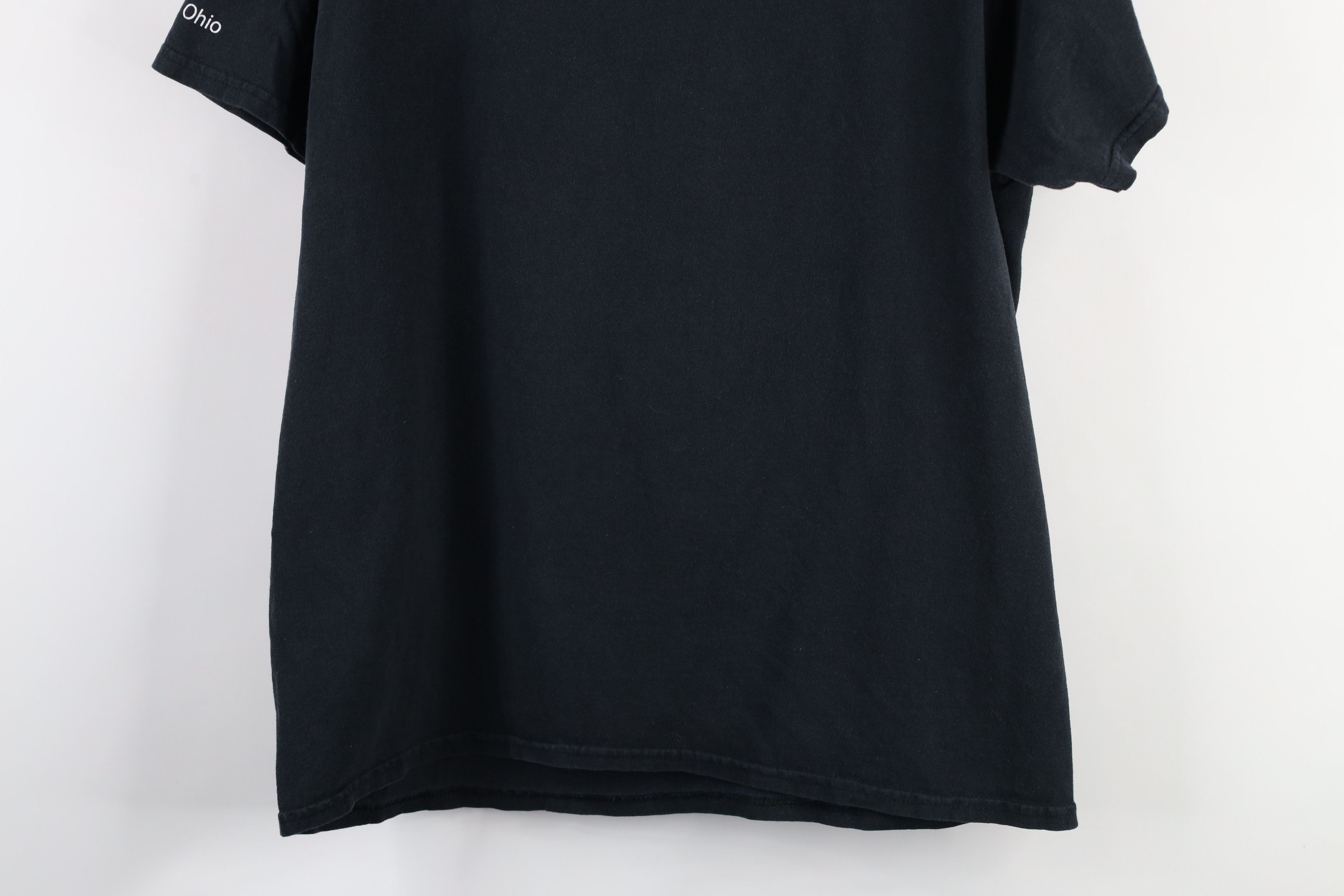 Vintage Vintage Streetwear Animal Earth Day Short Sleeve T-Shirt Size US L / EU 52-54 / 3 - 10 Thumbnail