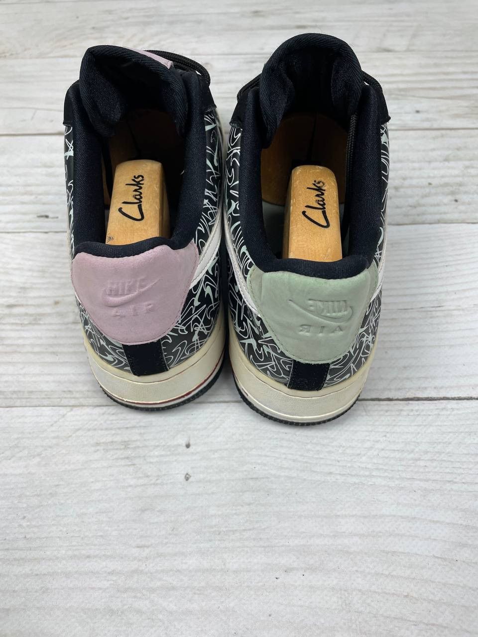 Nike Nike Air Force 1’07 SE Low Valentine Day Sneakers Size US 10.5 / EU 43-44 - 6 Thumbnail