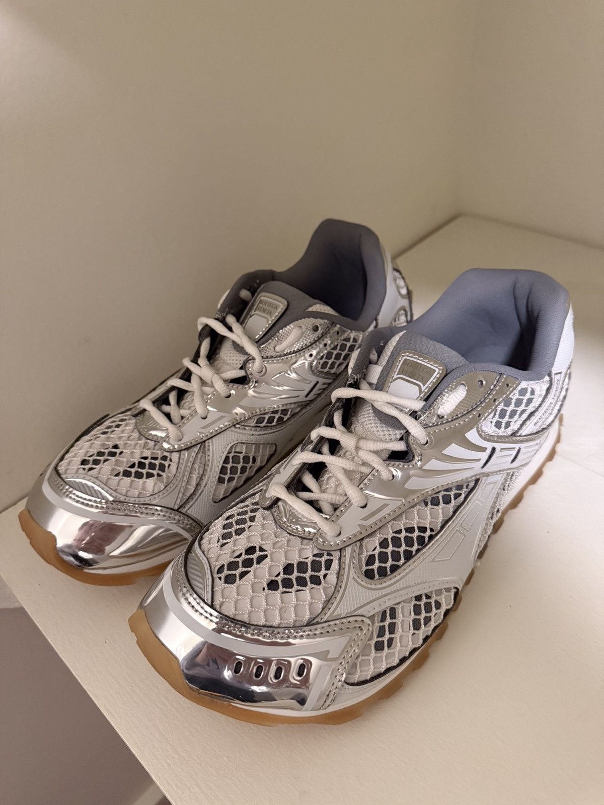 Bottega Veneta Orbit Silver