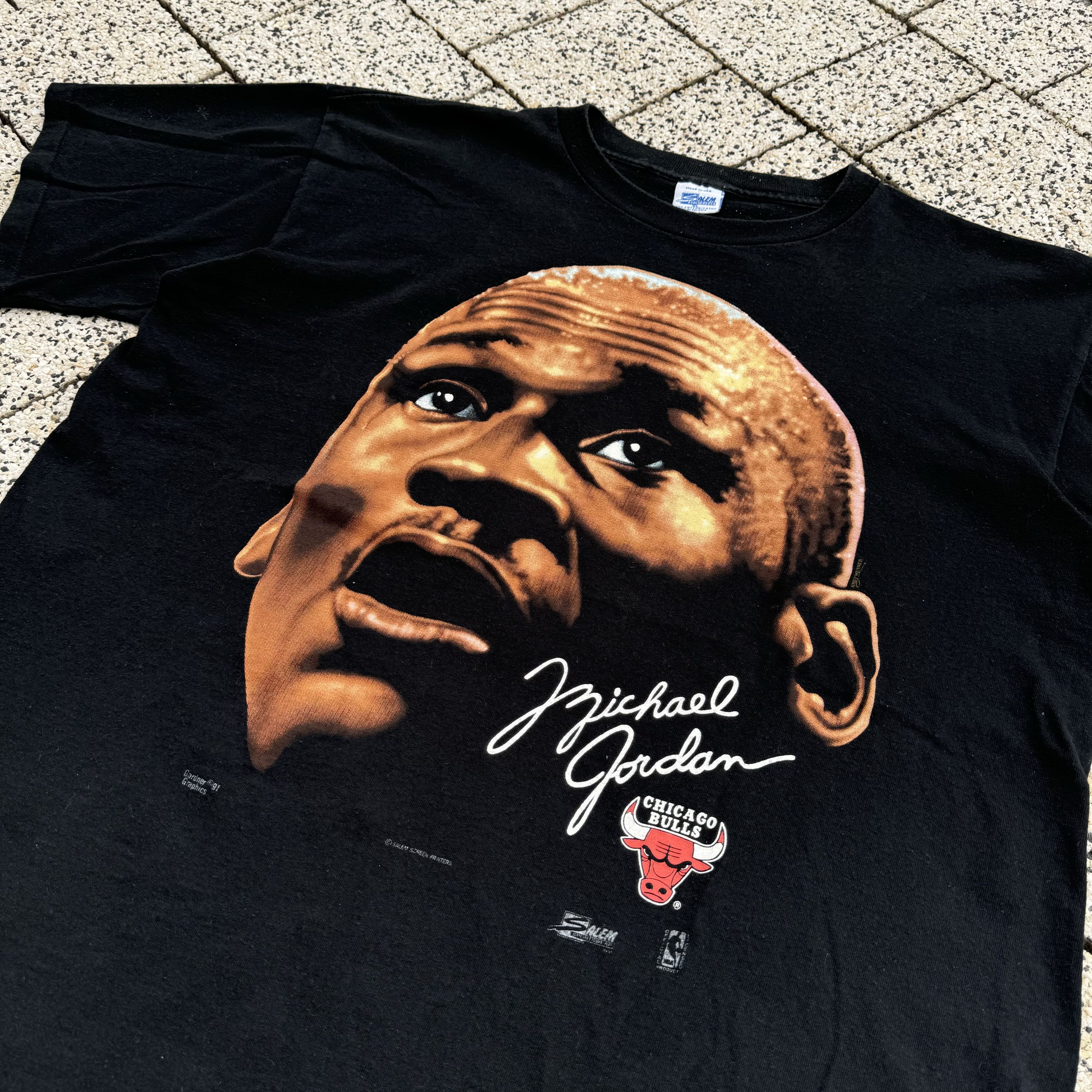 NBA × Salem Sportswear × Vintage MICHAEL JORDAN 1991 SINGLE STITCH CHICAGO BULLS T SHIRT Size US XL / EU 56 / 4 - 2 Thumbnail