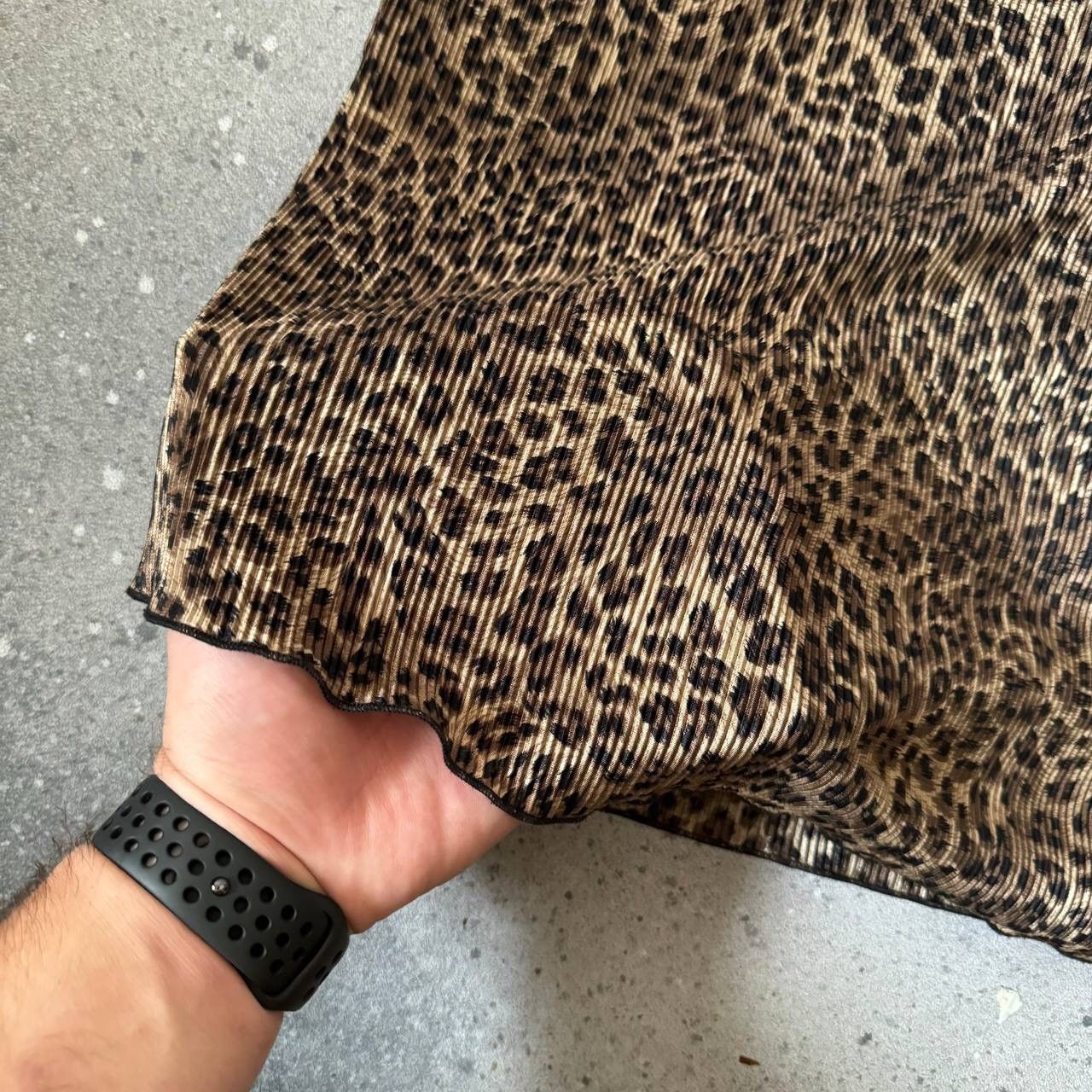Hysteric Glamour × Japanese Brand Super Sexy Pleats Leopard T-Shirt (issey miyake style) Size US S / EU 44-46 / 1 - 8 Thumbnail