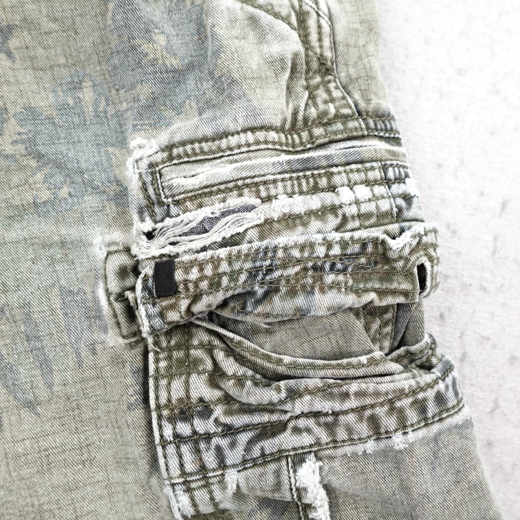 Hurley Hurley Shorts Mens 34 Distressed Cargo Floral Green Cotton Casual Size US 34 / EU 50 - 3 Thumbnail