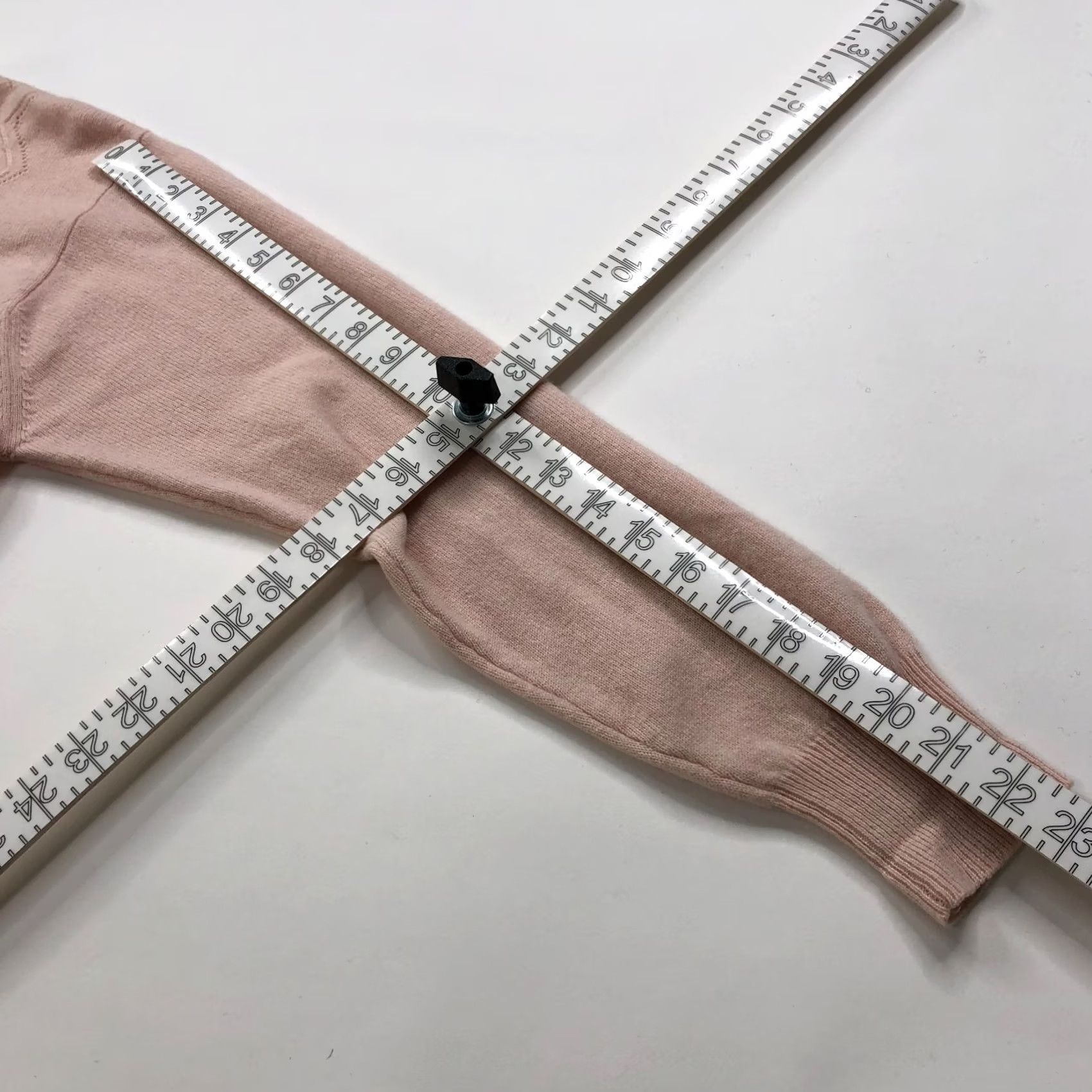 Lord & Taylor LORD & TAYLOR 100% Two Ply Cashmere MED Button Sweater Pink - Women, Size M, Pullover, Round Neck, Long Sleeve, Casual/Cocktail Size M / US 6-8 / IT 42-44 - 4 Thumbnail