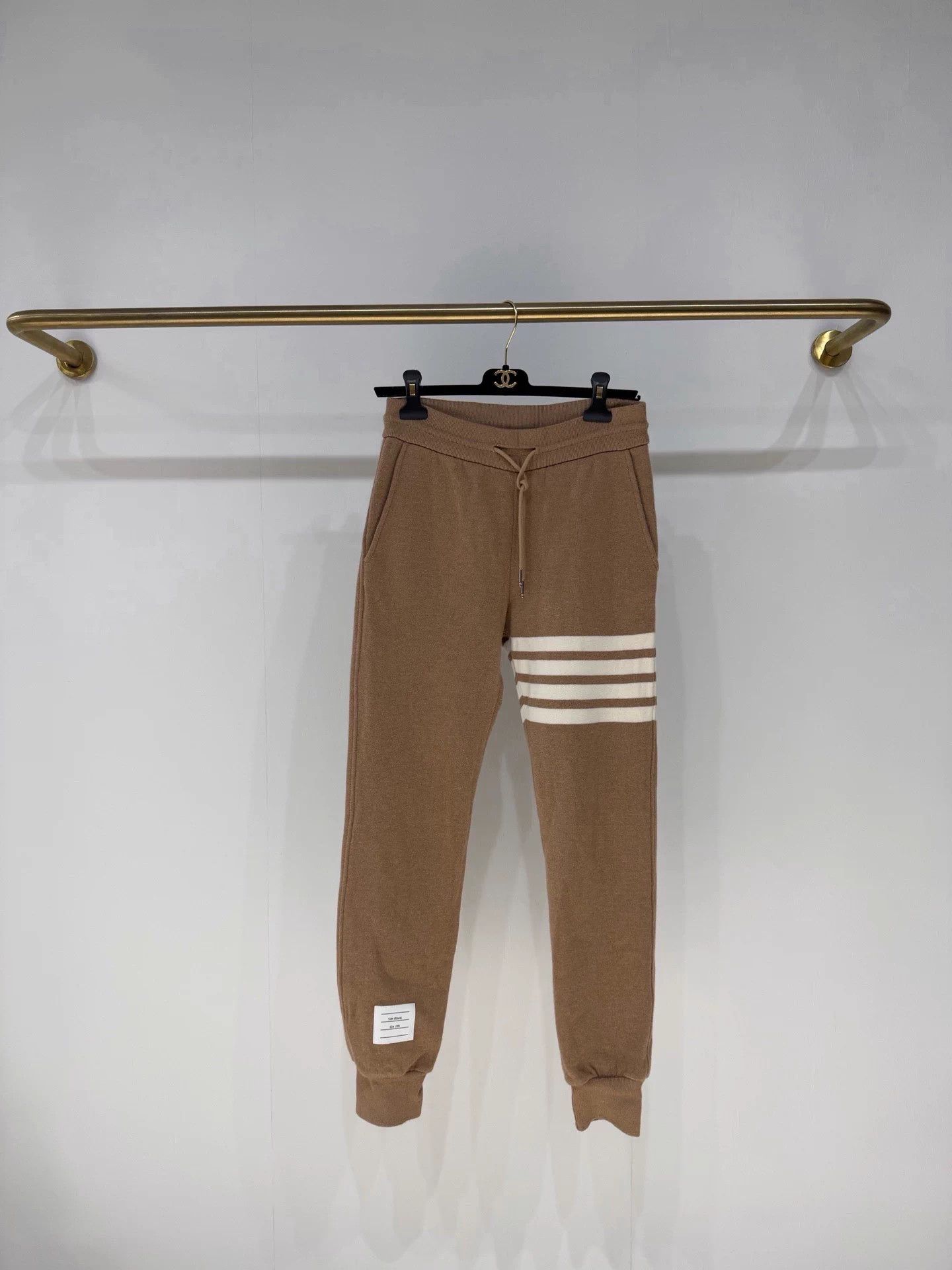 Thom Browne Thom Browne 99 New Beige Wool Cashmere Sweatpants 36 Size US 36 / EU 52 - 1 Thumbnail