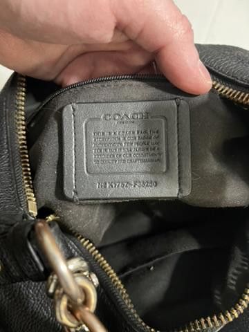 Coach Coach Black Leather Shoulder Bag Size ONE SIZE - 8 Thumbnail