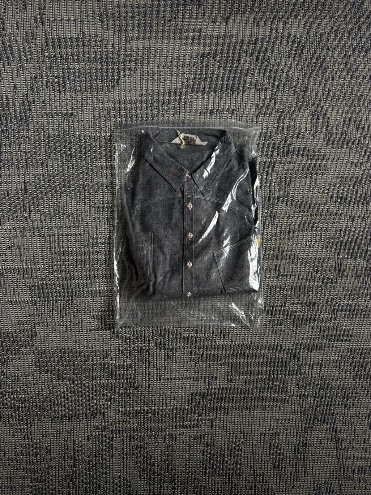 Brain Dead × Gotcha BRAIN DEAD GARDEN PARTY CHAMBRAY BUTTON UP DENIM SHIRT Size US L / EU 52-54 / 3 - 15 Thumbnail