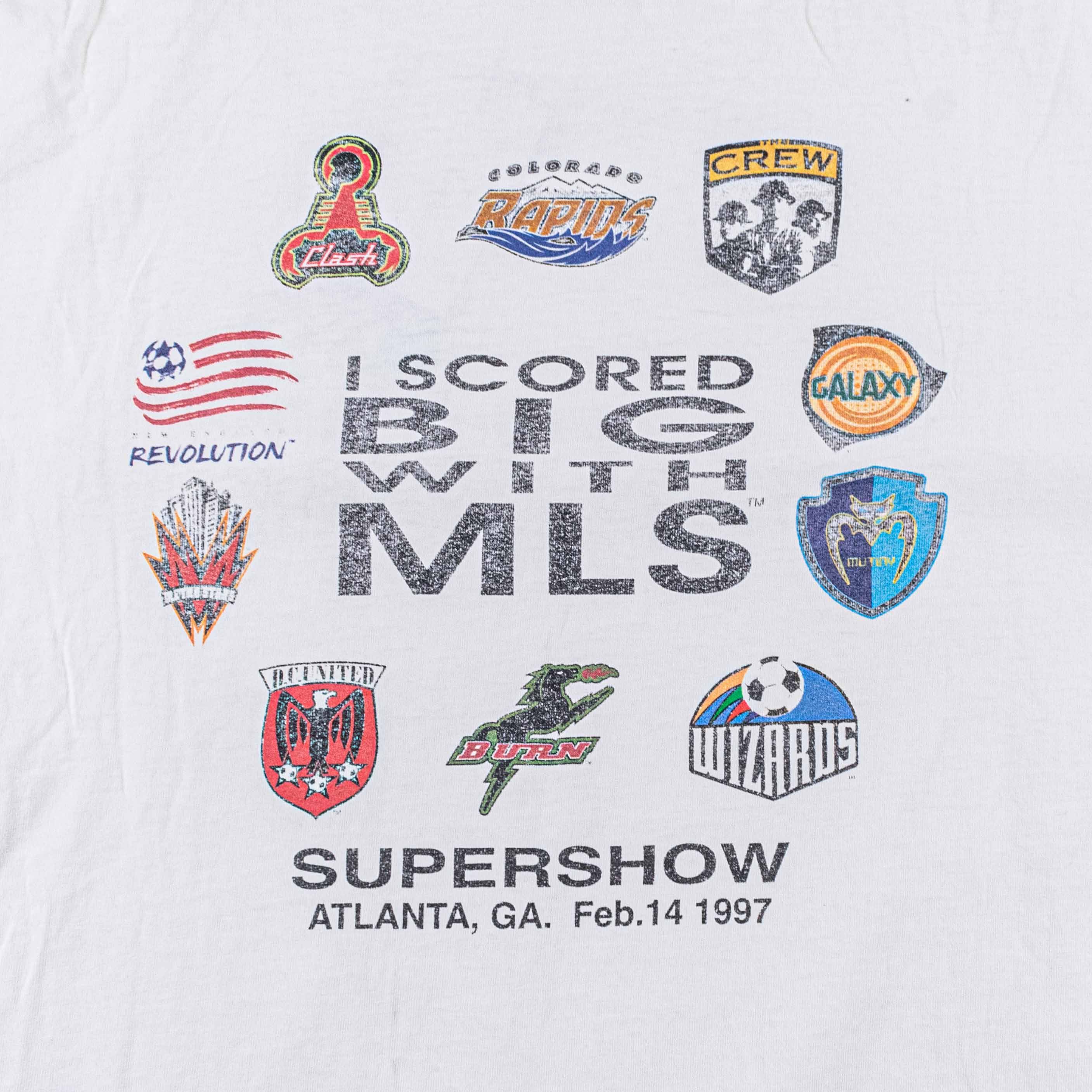 Vintage Vintage 1997 MLS Supershow T Shirt 90s Soccer Thrashed Size US L / EU 52-54 / 3 - 14 Thumbnail