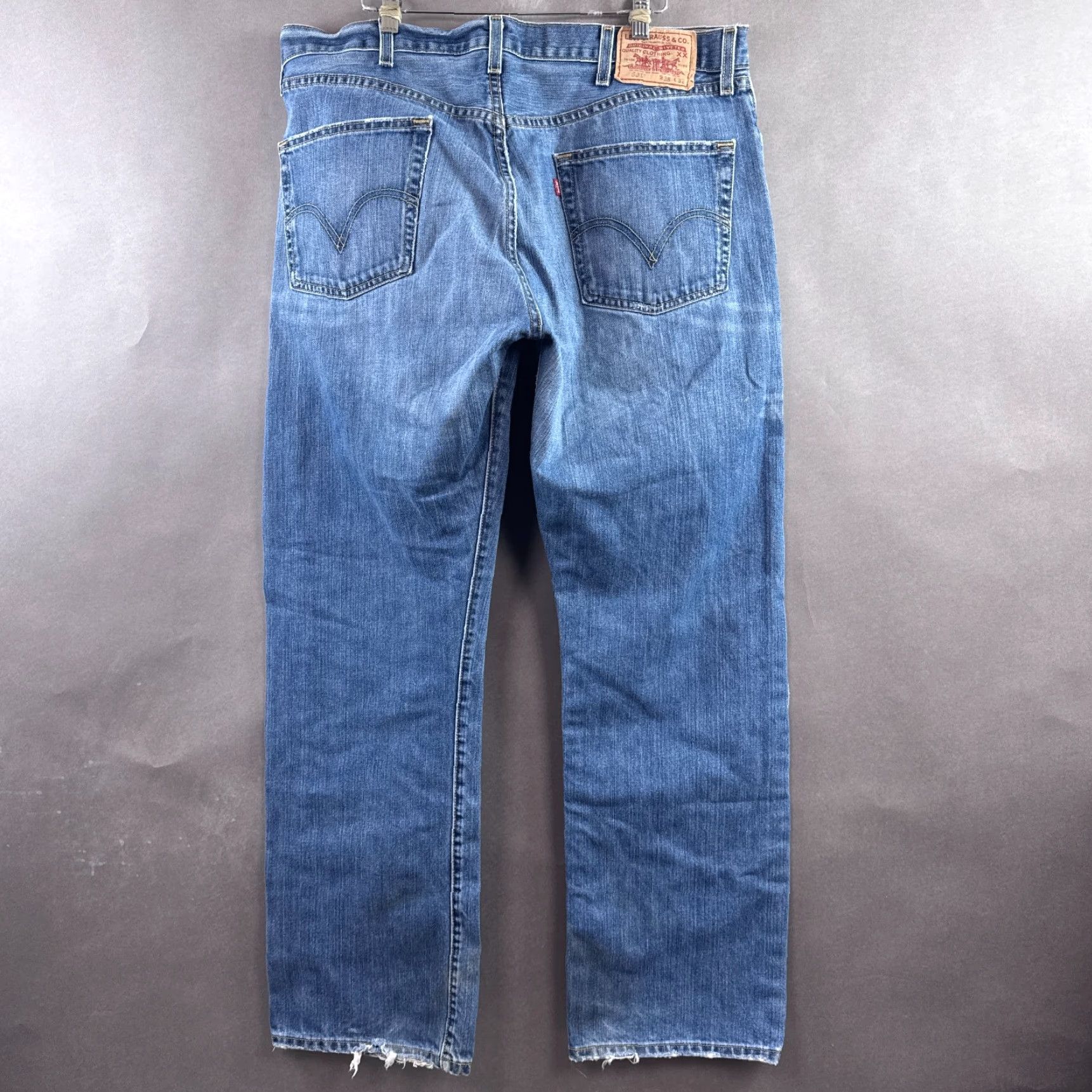Levi's VINTAGE Levi's 501 Jeans Mens 38x32 Blue Denim Distressed Workwear Straight Pants Size US 38 / EU 54 - 4 Thumbnail