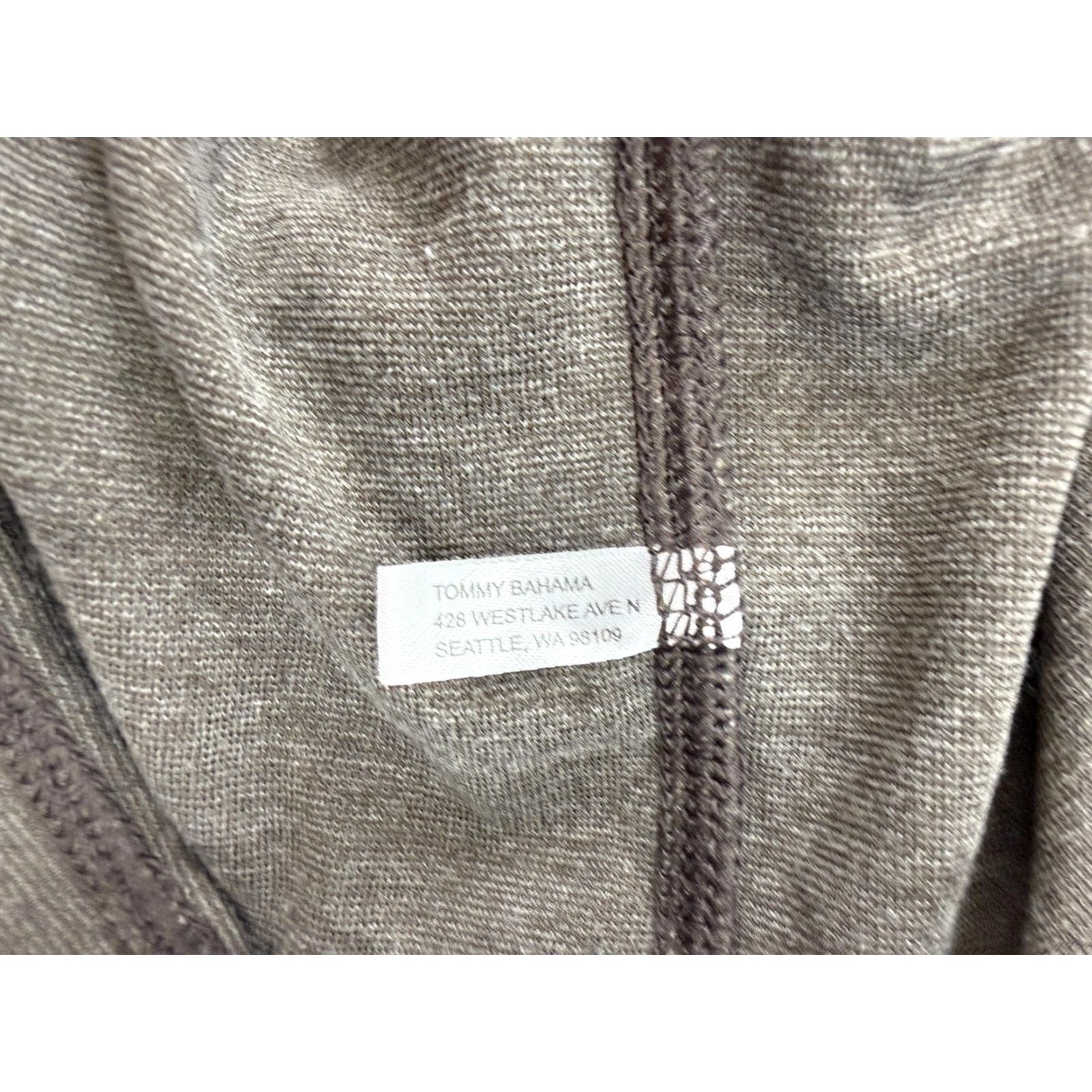 Tommy Bahama Tommy Bahama Pullover Mens XL Gray 1/4 Zip Lightweight Long Sleeve Casual Raglan Sleeve Mock Neck 75% Polyester 25% Rayon Size US XL / EU 56 / 4 - 6 Thumbnail