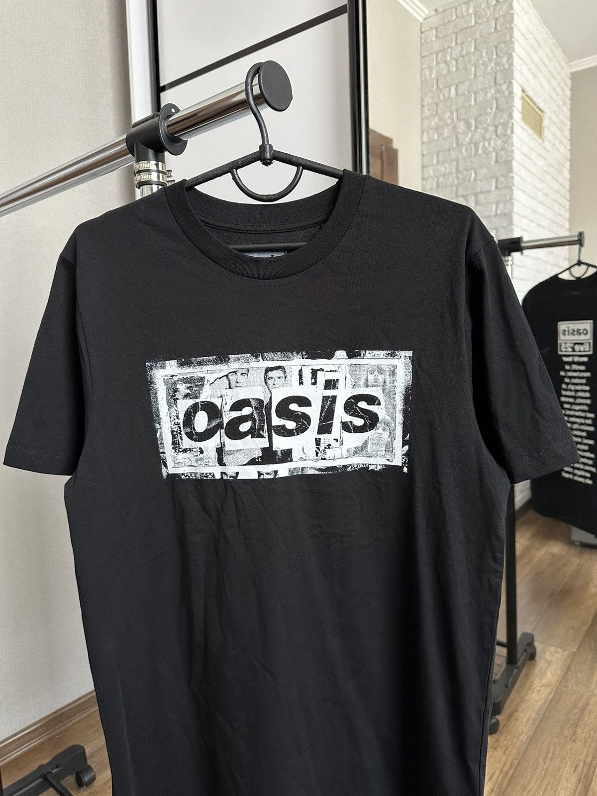 Band Tees Oasis Live 25 Tour Band T-Shirt Tee Vintage Size US S / EU 44-46 / 1 - 4 Thumbnail