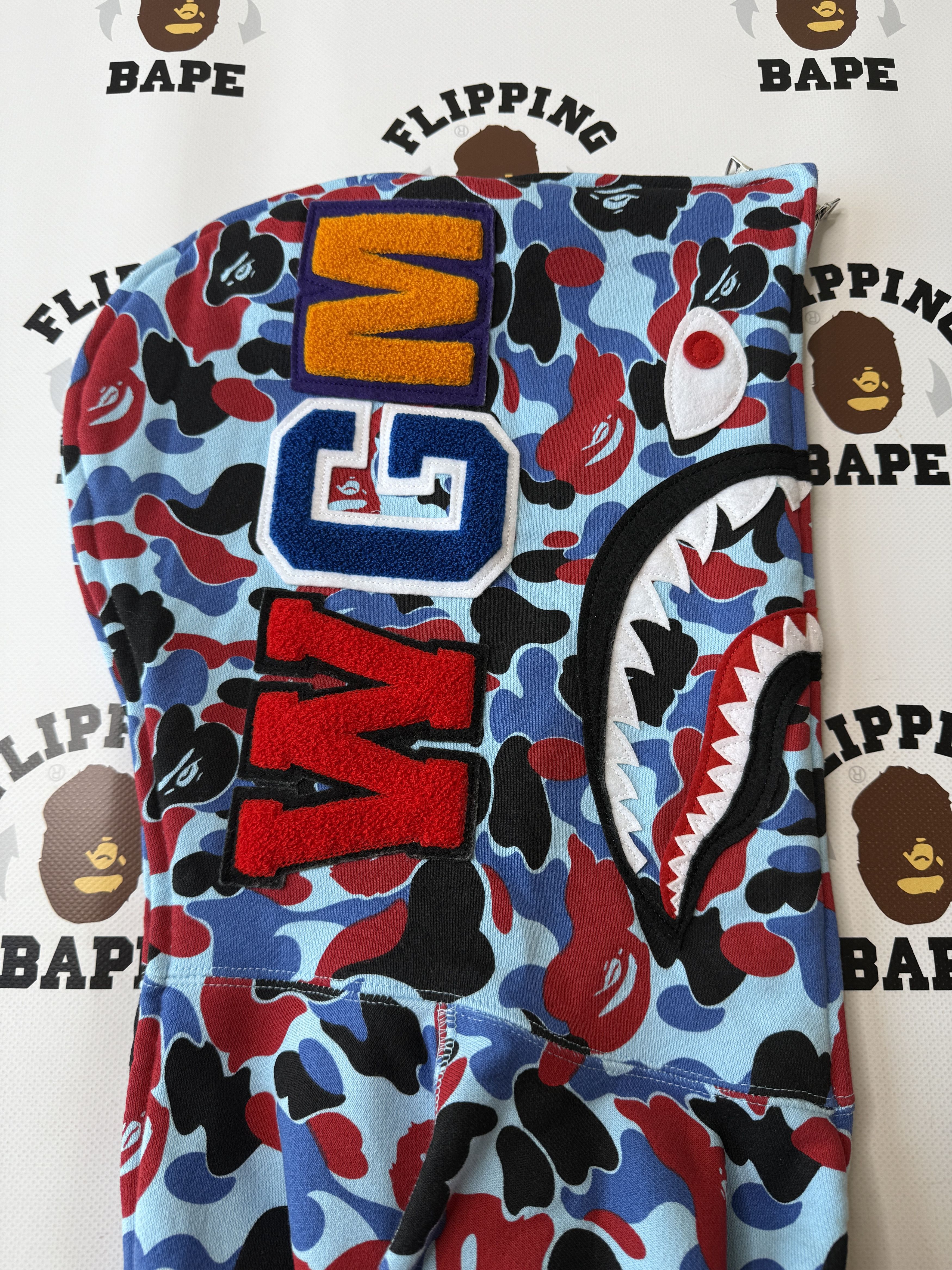 Bape BAPE CHICAGO SHARK FULL ZIP HOODIE Size US S / EU 44-46 / 1 - 5 Thumbnail