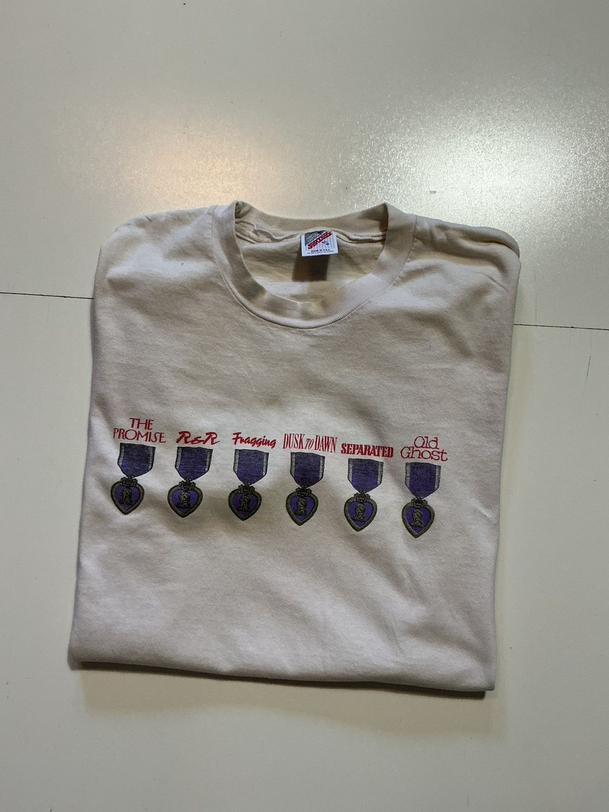 Jerzees Vintage Jerzees Purple Heart Vietnam War Story T-Shirt Size US XL / EU 56 / 4 - 2 Thumbnail