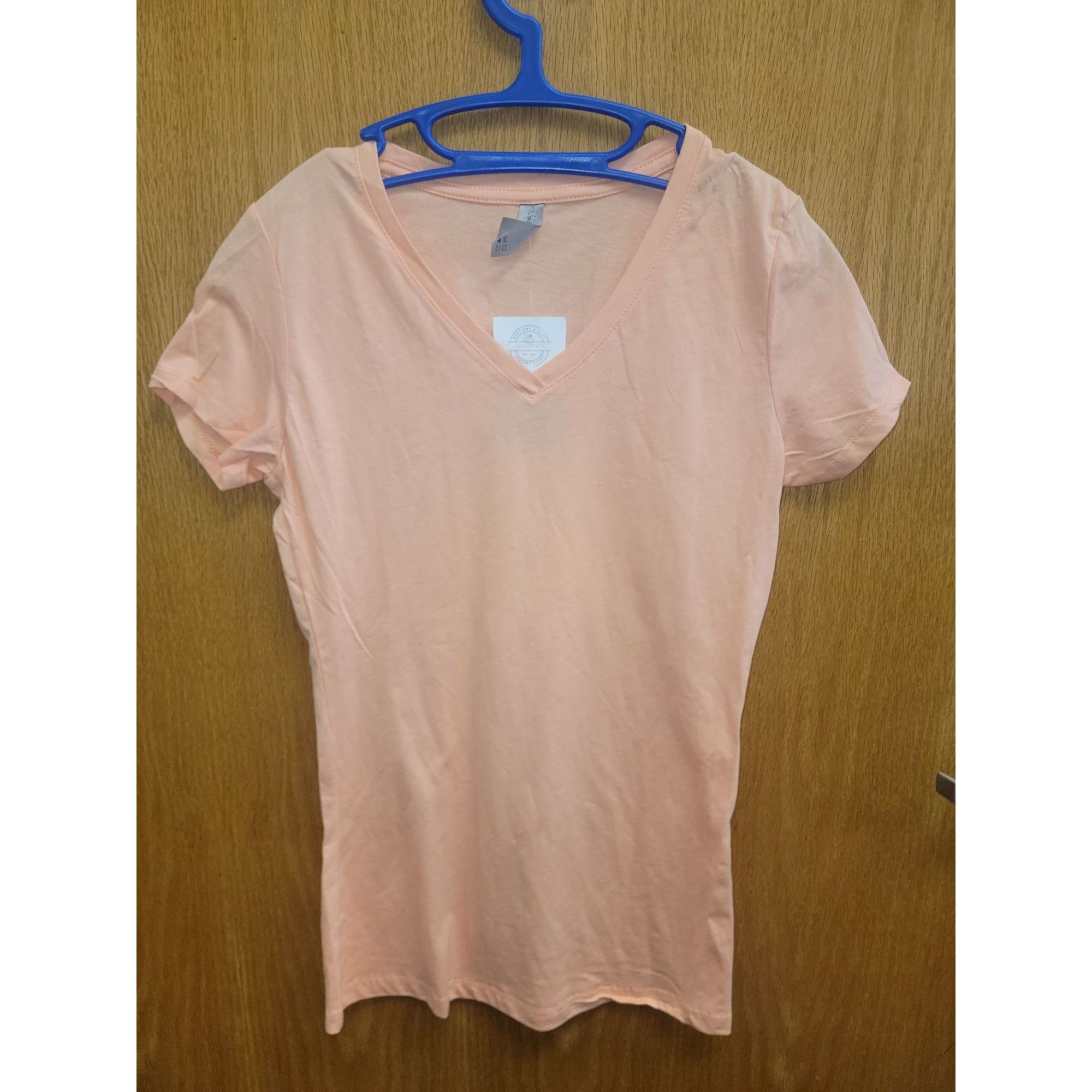 Other Next Level Womens Peach V-Neck T-Shirt Size L 100% Cotton Li Size L / US 10 / IT 46 - 2 Thumbnail