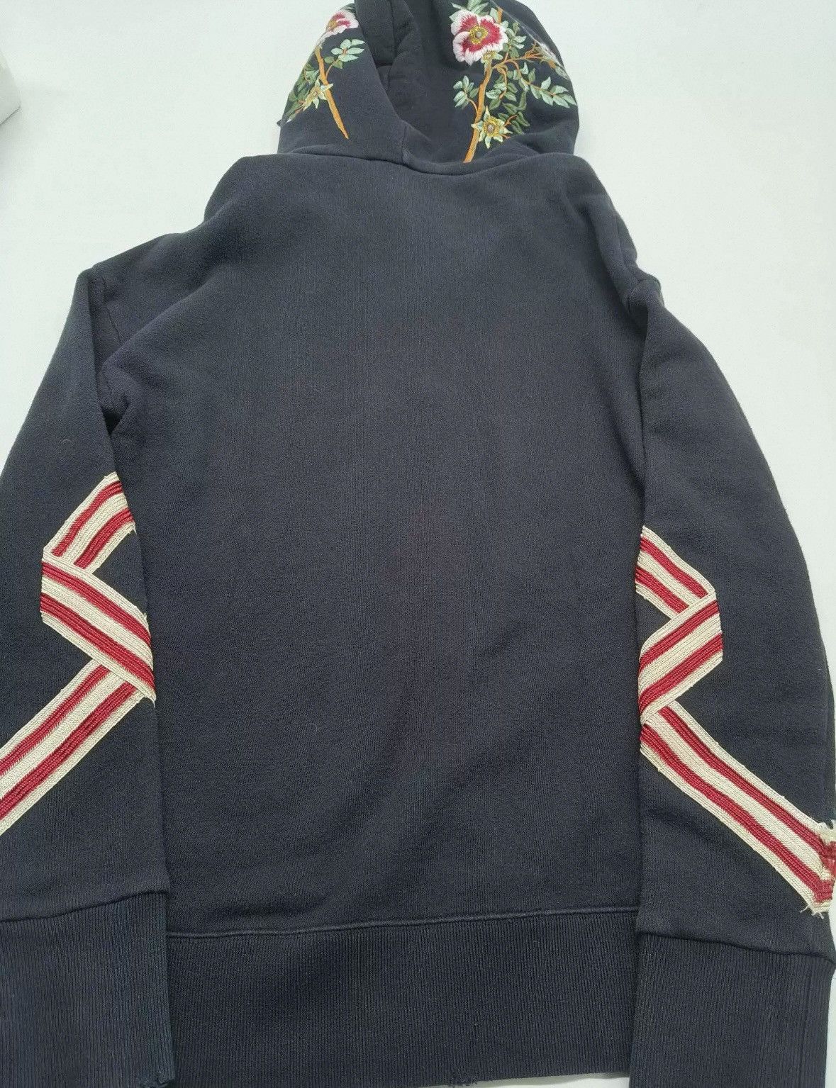 Gucci Gucci Black small destruction embroidered hooded sweatshirt Size US S / EU 44-46 / 1 - 2 Thumbnail