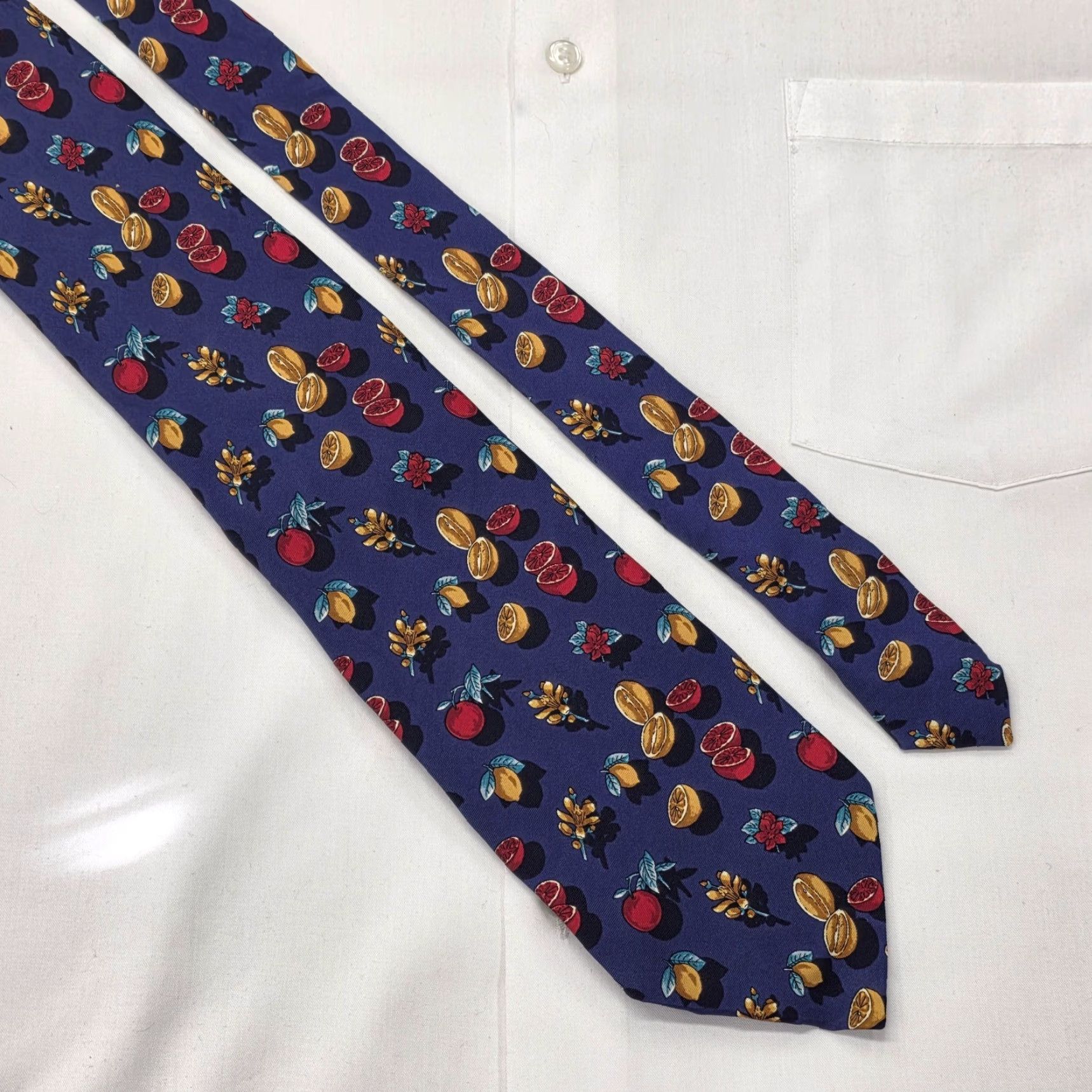 Vintage VINTAGE Bullock & Jones Men's 100% Silk Necktie Italy Designer Floral Fruit Blue EUC Silk Tie Size ONE SIZE - 2 Thumbnail