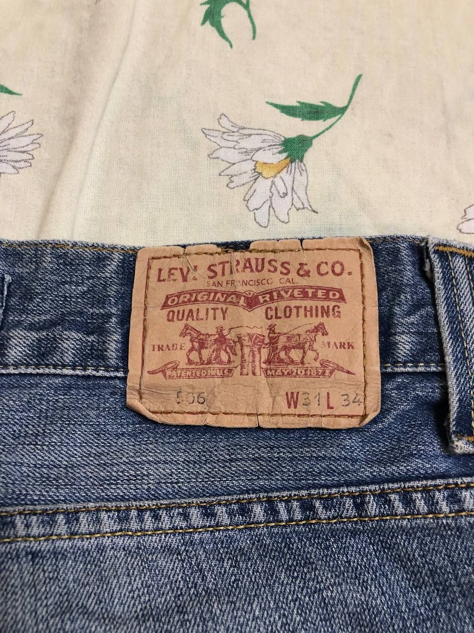 Levi's Levi's 506 Men's Jeans Shorts Distressed Denim Blue Size US 31 - 12 Thumbnail