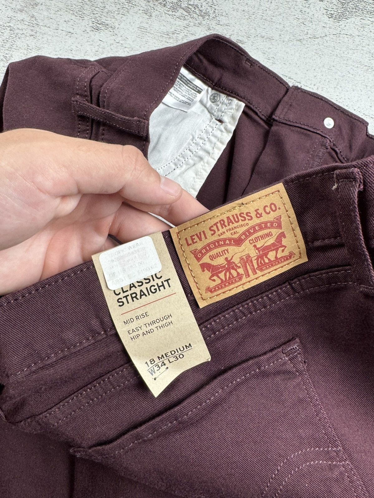 Levi's Levi’s NEW Classic Straight Men’s Cherry W34 L30 Cotton Mid Rise Pants Trousers Size US 34 / EU 50 - 11 Thumbnail
