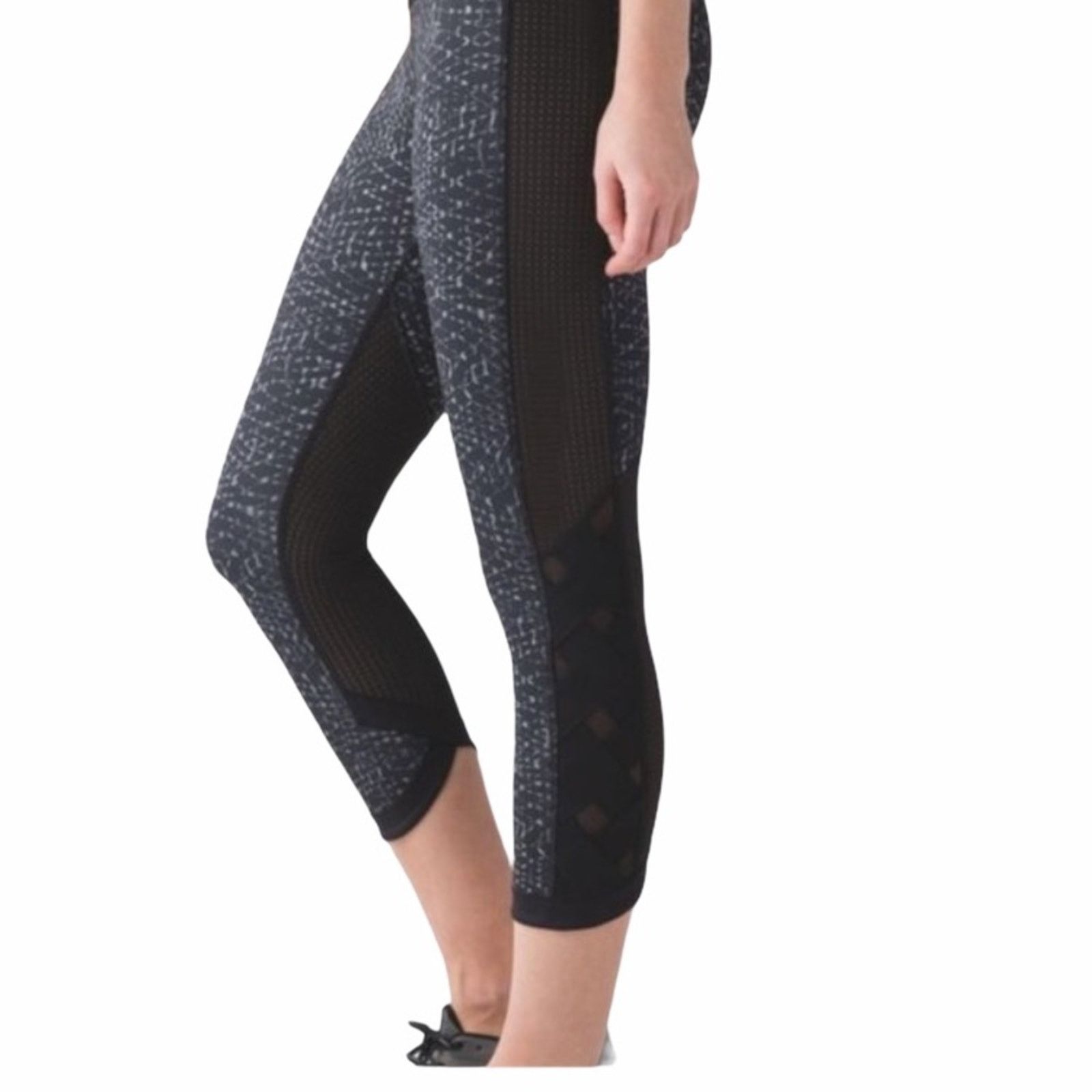 Lululemon Lululemon Var-City Samba Snake Battleship Cropped Leggings 2 Size 26" / US 2 / IT 38 - 2 Thumbnail