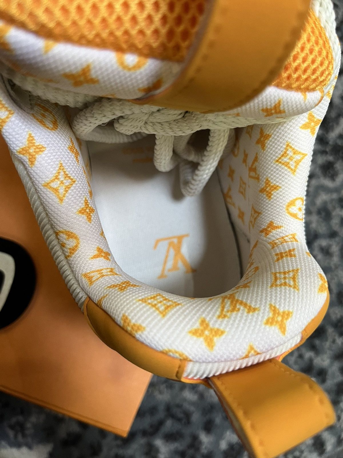 Louis Vuitton LV RARE Skate Sneaker Yellow Size US 8.5 / EU 41-42 - 6 Thumbnail