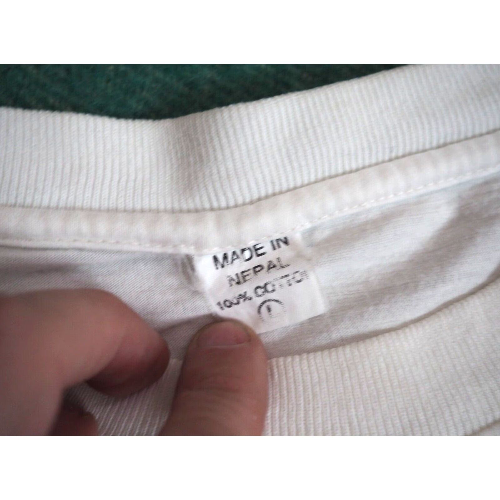 Vintage VTG 90s Karnali Lodge NEPAL Nature Tiger Art Travel White Tee T-Shirt L Men Short Sleeve Cotton Graphic Tee Shirt 1990s Han? Size US L / EU 52-54 / 3 - 6 Thumbnail